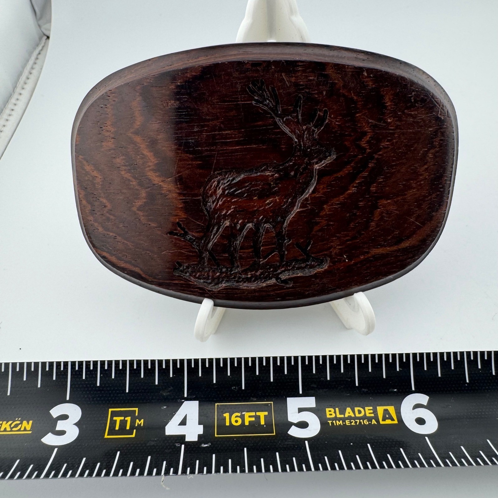 Vintage Kingwood S. America Belt Buckle Brown Wood Excellent Elk 1994 (#124)