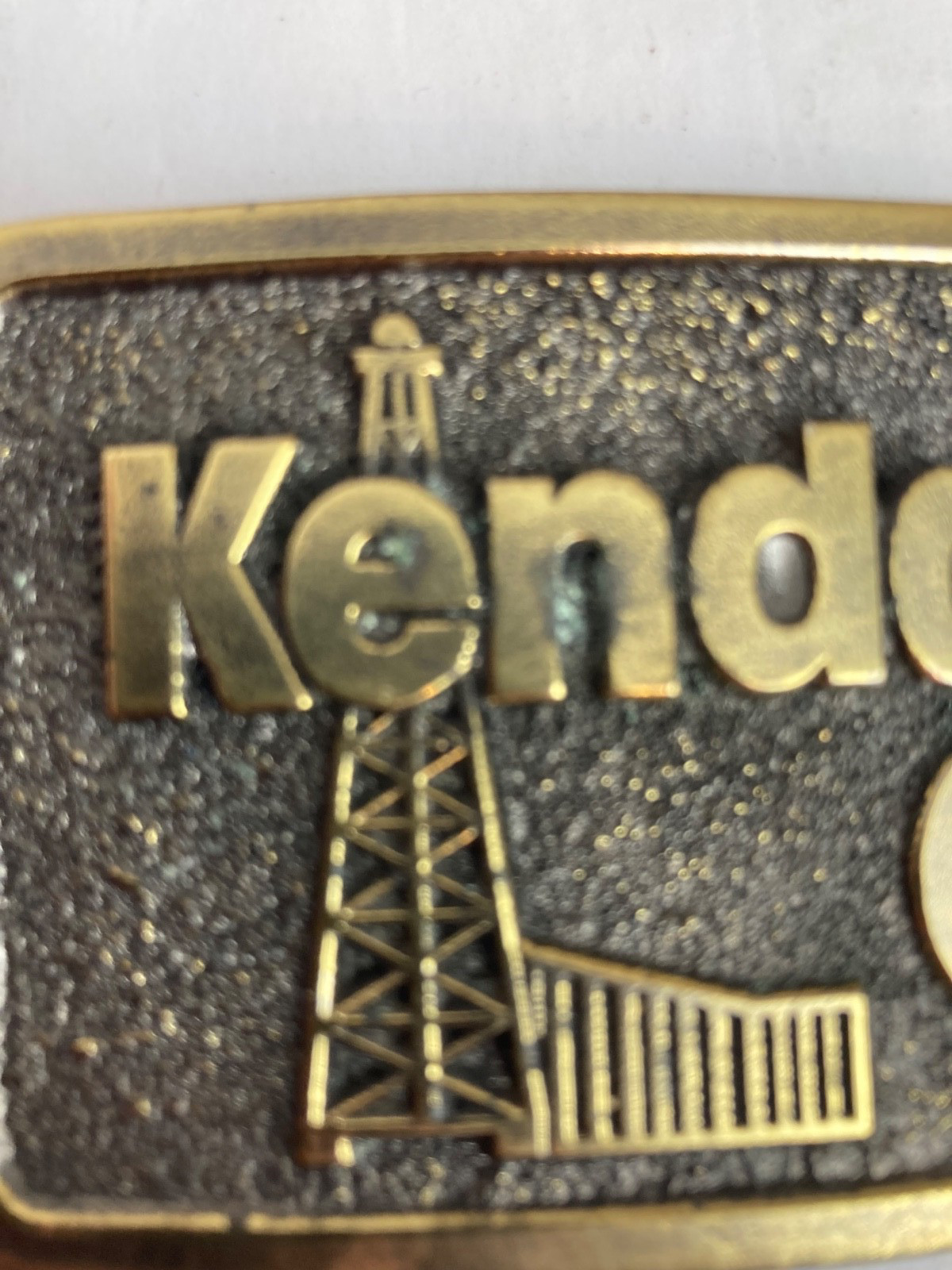 1980 Kendall Motor Oil Limited Edition Brass Tone Belt Buckle Oil Rig Vintage