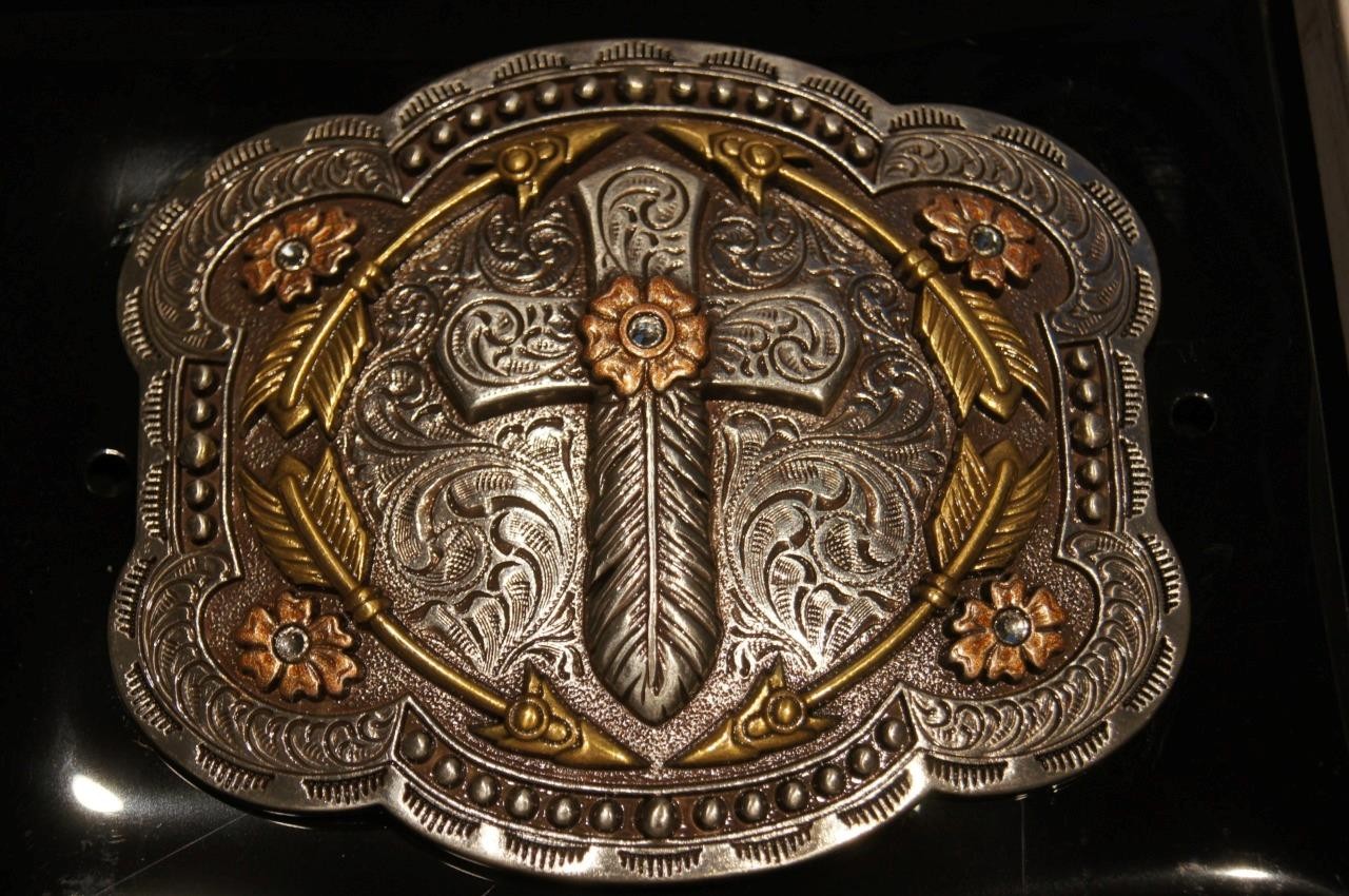 Blazin Roxx Feather Cross and Arrows BELT BUCKLE 37947