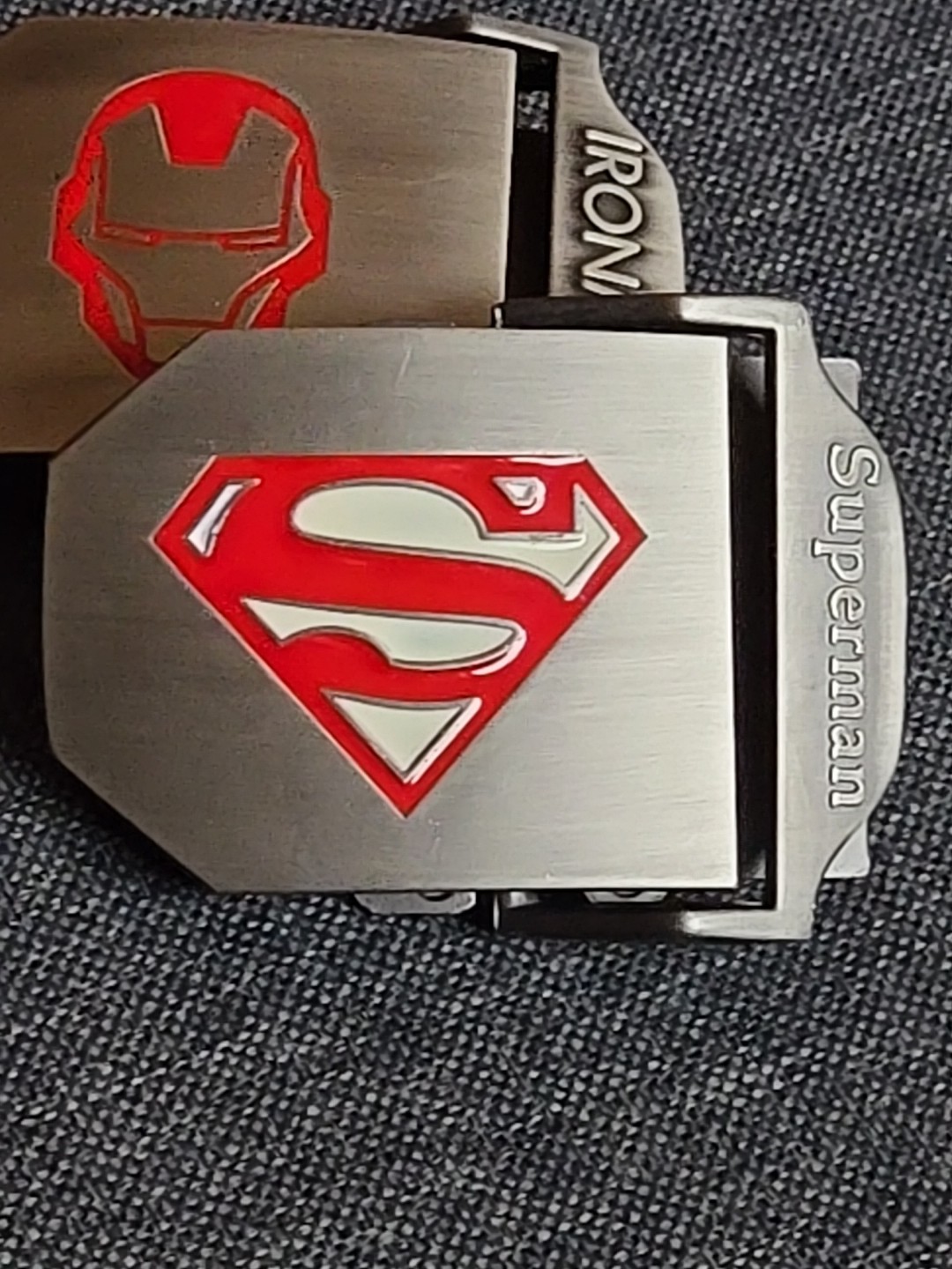 Superman & Iron Metal Belt Buckle – DC Comics. 2inch Superhero Clasps