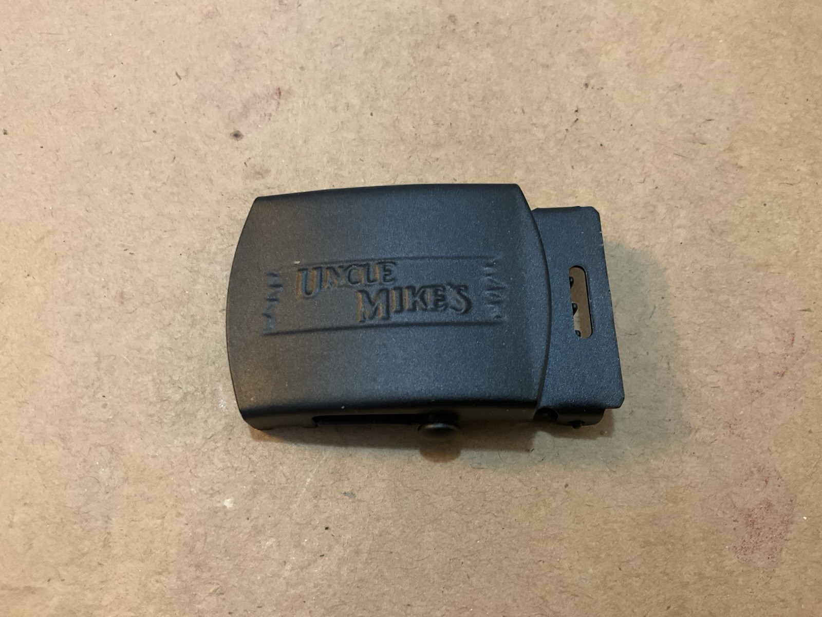 UNCLE MIKES FIREARMS RIFLE GUN HUNTING SHOOTING MENS SCOUTMILITARY BELT BUCKLE