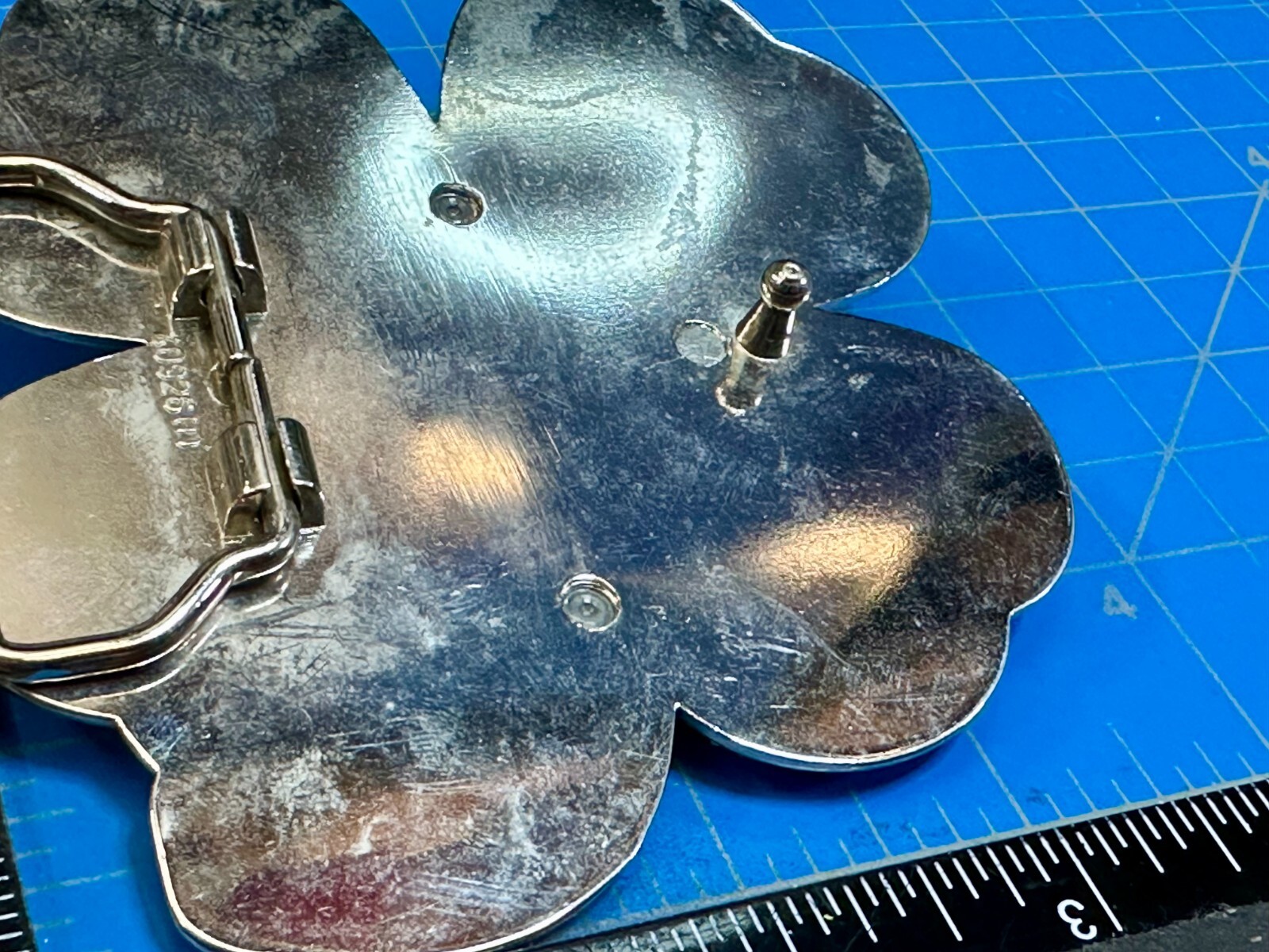 Lucky Four Leaf Clover Shamrock Cut Out Novelty Belt Buckle with Bottle Opener