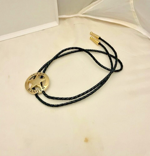 Texas Ranger 2 piece set, belt buckle and bolo (Gold)