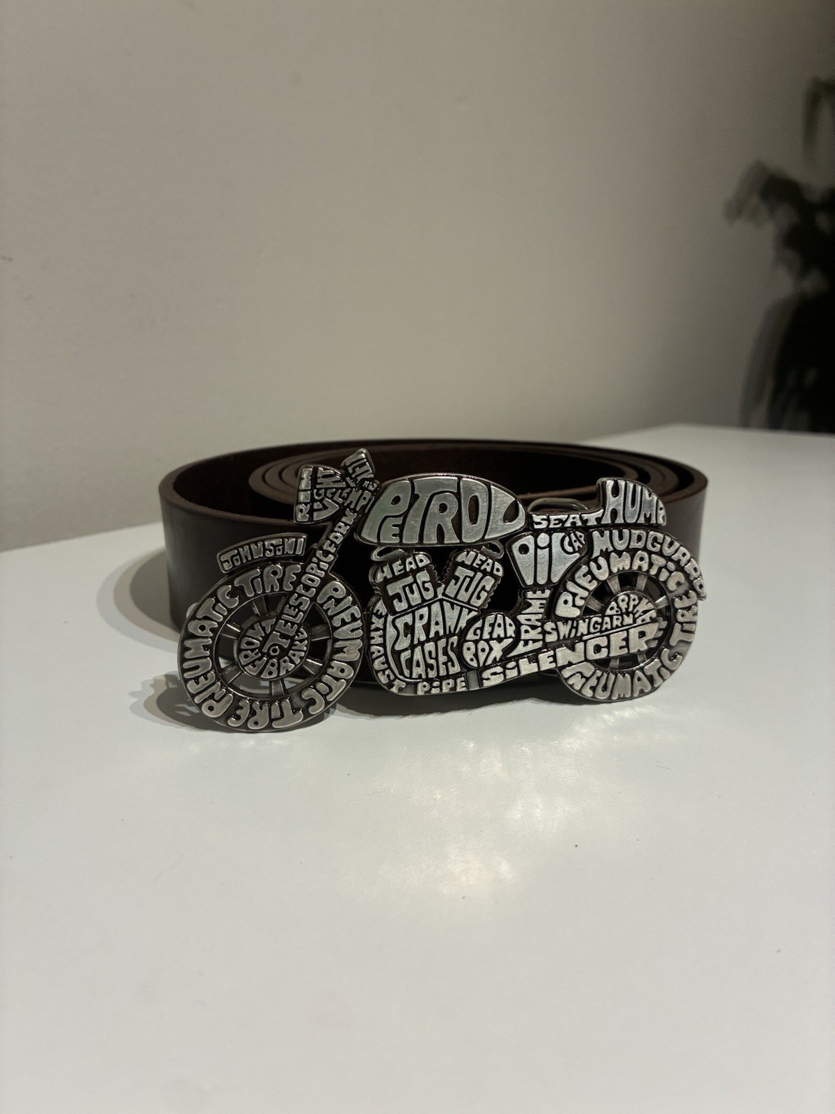 Motorcycle Typography Belt Buckle – Antique Silver Zamak, Biker Gift