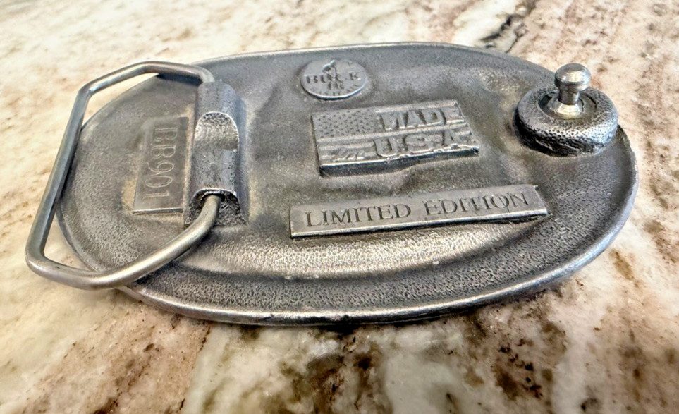Vintage Buck Knives Limited Edition Belt Buckle BB901 Silver Green