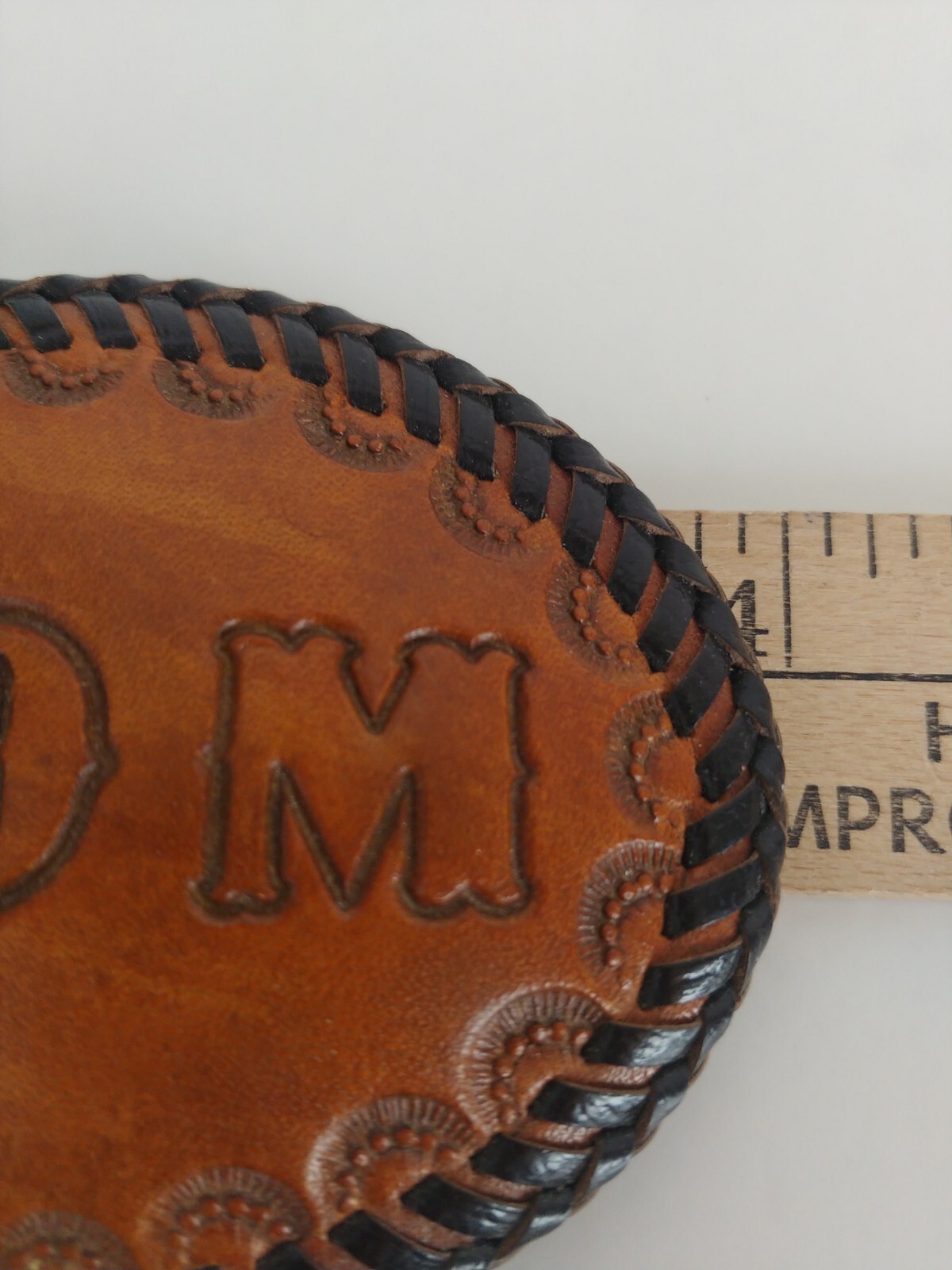 LEATHER BELT BUCKLE WITH NAME TOM