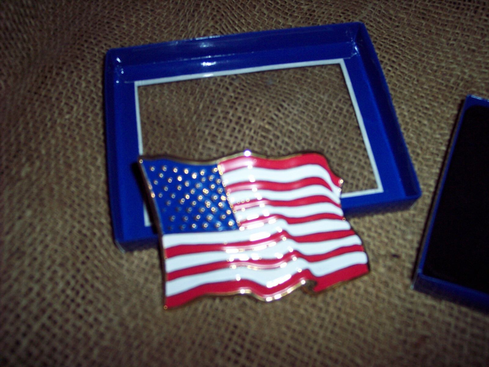 FLAG USA BELT BUCKLE 3&Prime; X 2&Prime; NIB FREE S/H MADE IN USA
