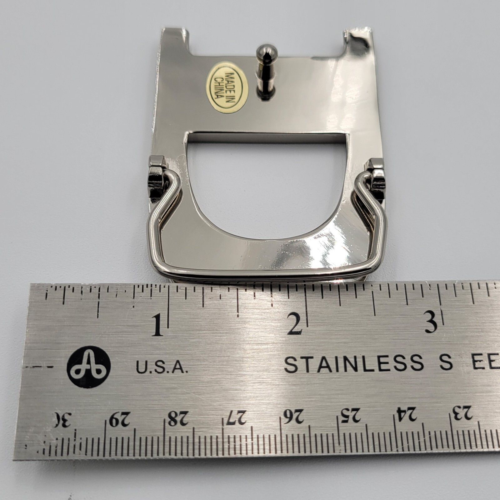D Initial Brushed Chrome Belt Buckle 3&Prime; x 2&Prime; Up To 1 1/4&Prime; Belt