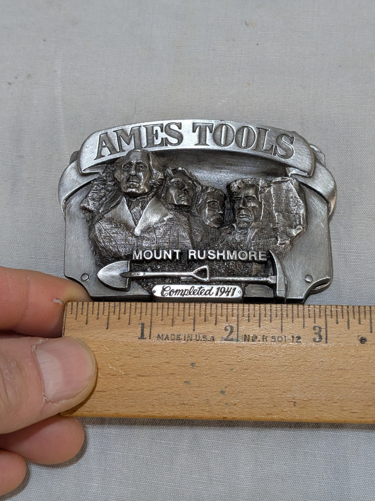 Nice 1987 Siskiyou Ames Tools Mount Rushmore Belt Buckle w Blue Pouch #85 Ltd Ed