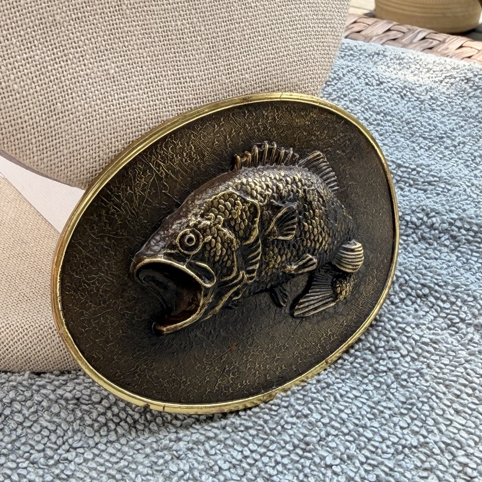 Men&rsquo;s Solid Brass Western Fish Belt Buckle, Gold/Bronze Tone, Fits 1.5&Prime;