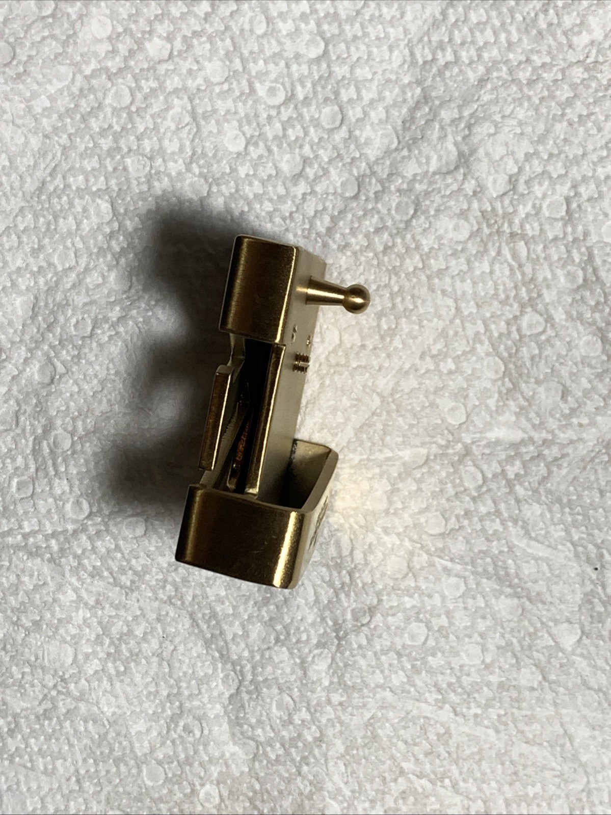 LOUIS VUITTON Gold tone Buckle