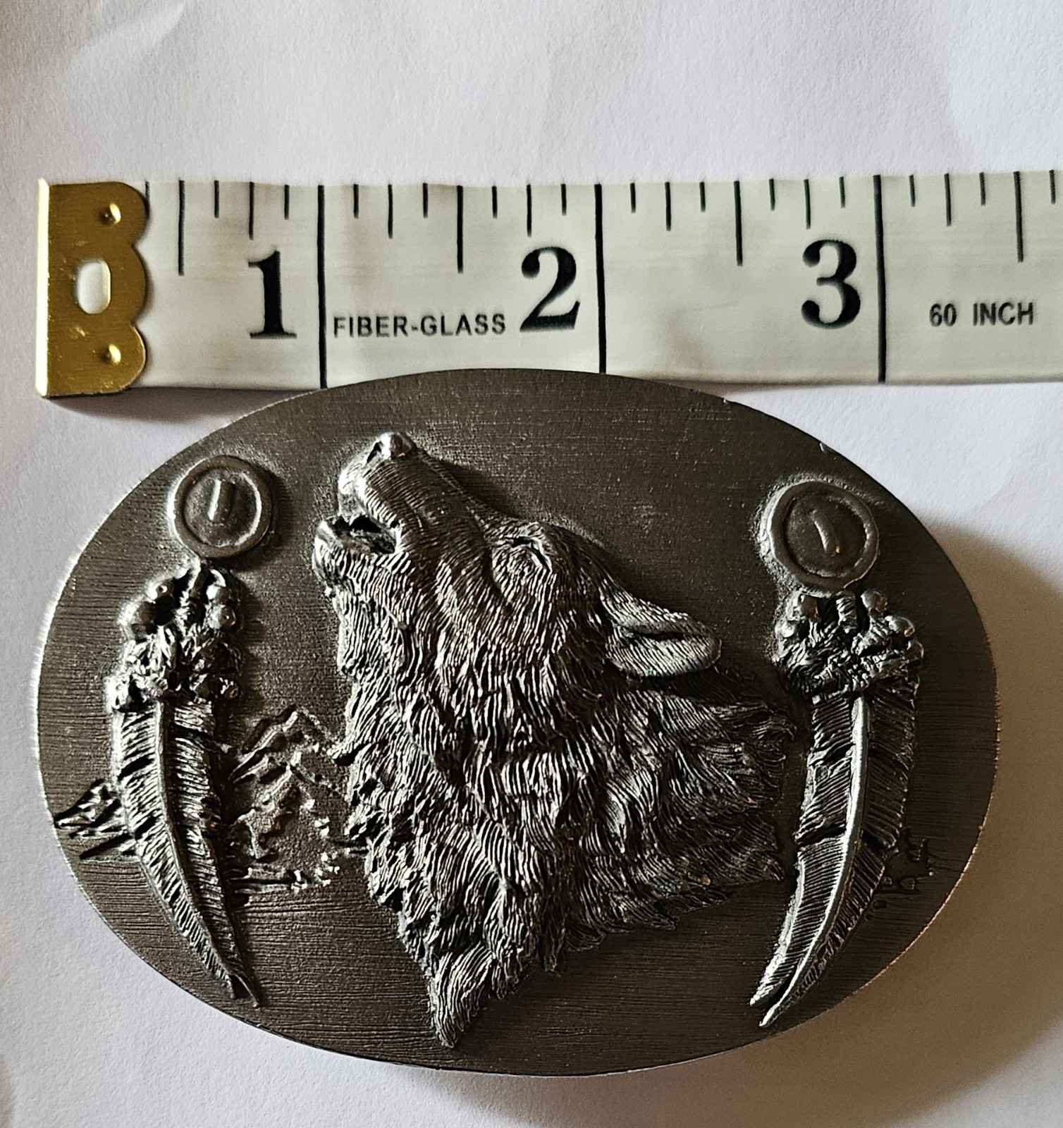 Vintage 1993 Siskiyou Pewter Howling Wolf Spirit Belt Buckle Feathers O-8