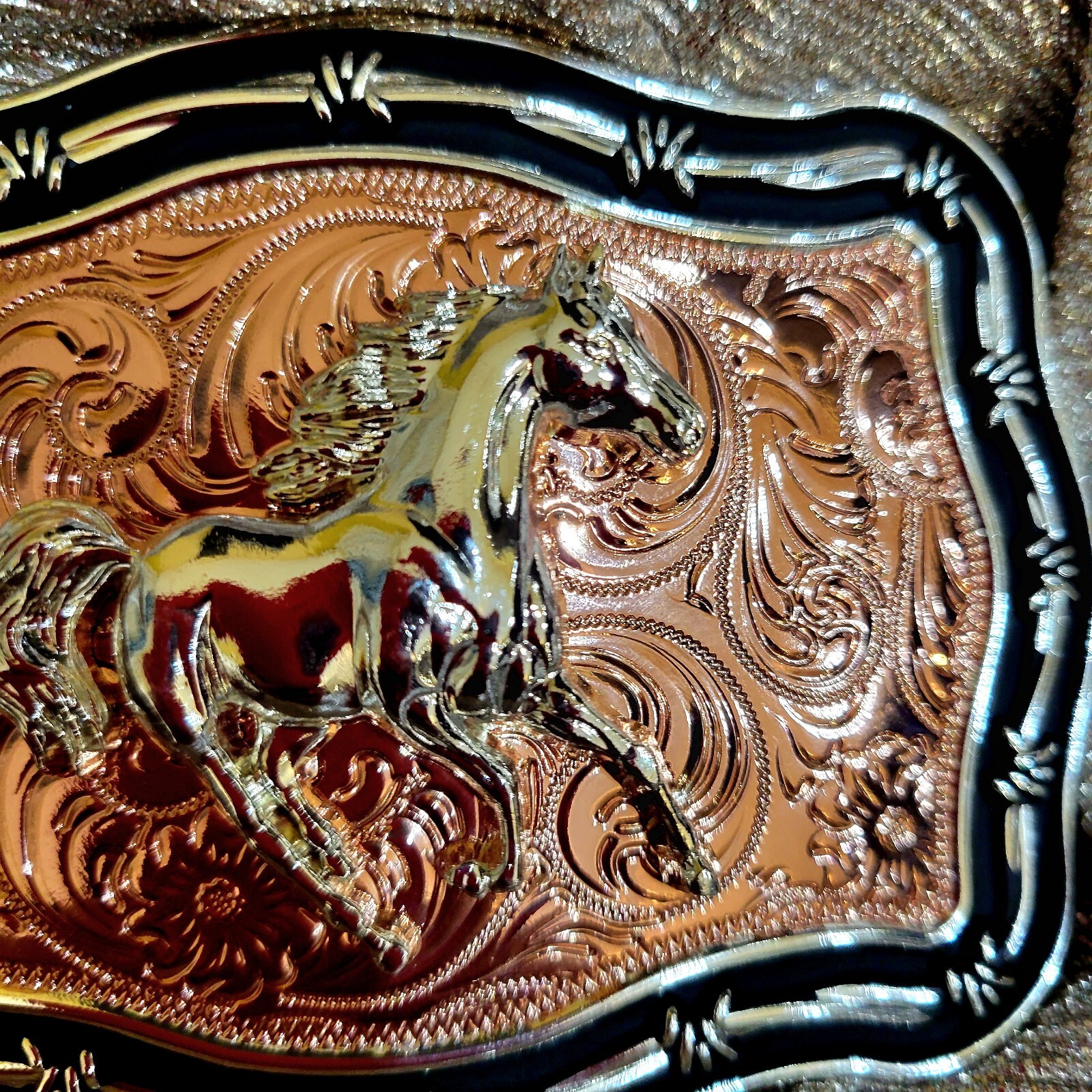 Running horse Western belt Buckle Rose Tone silver 1.5 2 » belt 4.5 x 3.5 inch