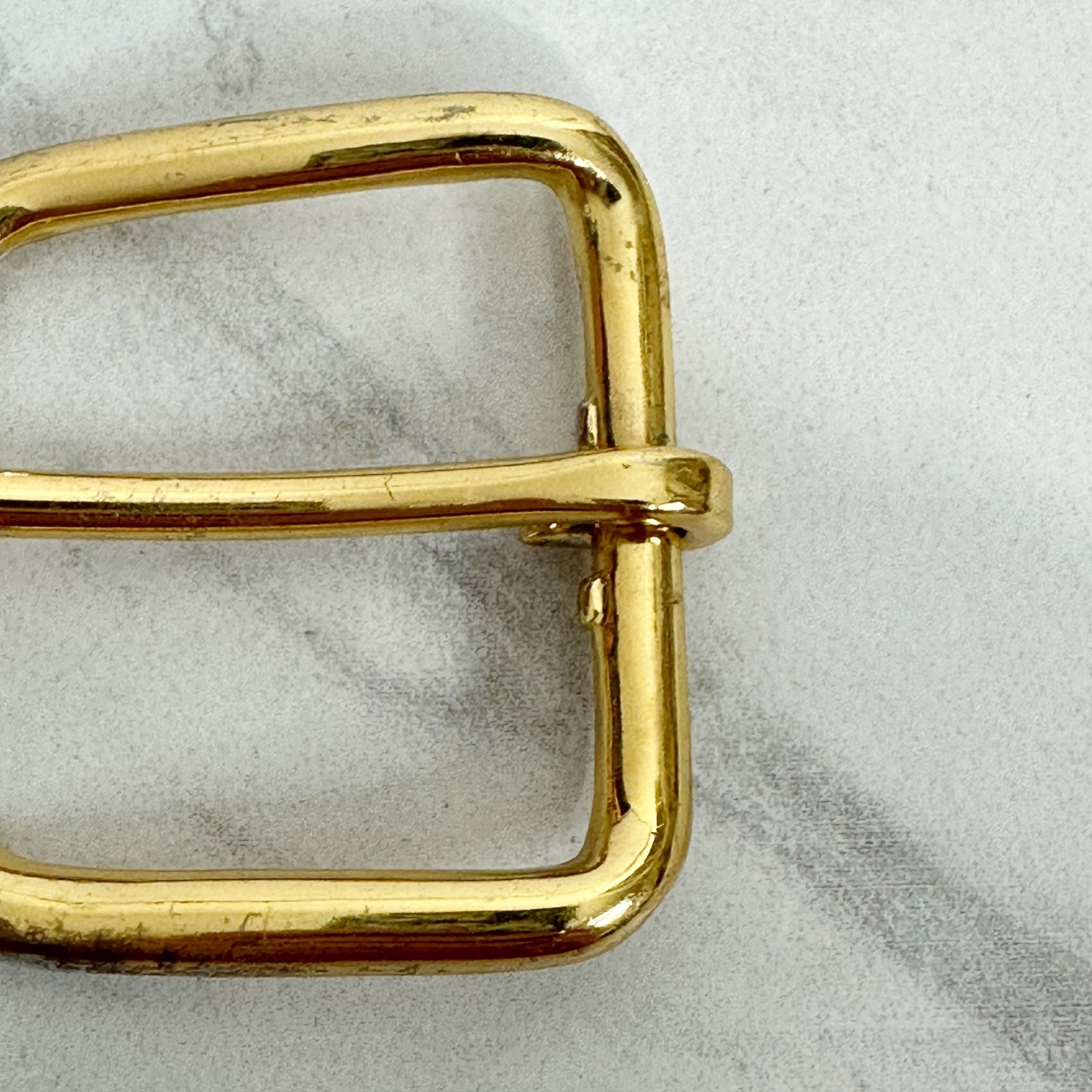 Gold Tone Rounded Simple Basic Belt Buckle