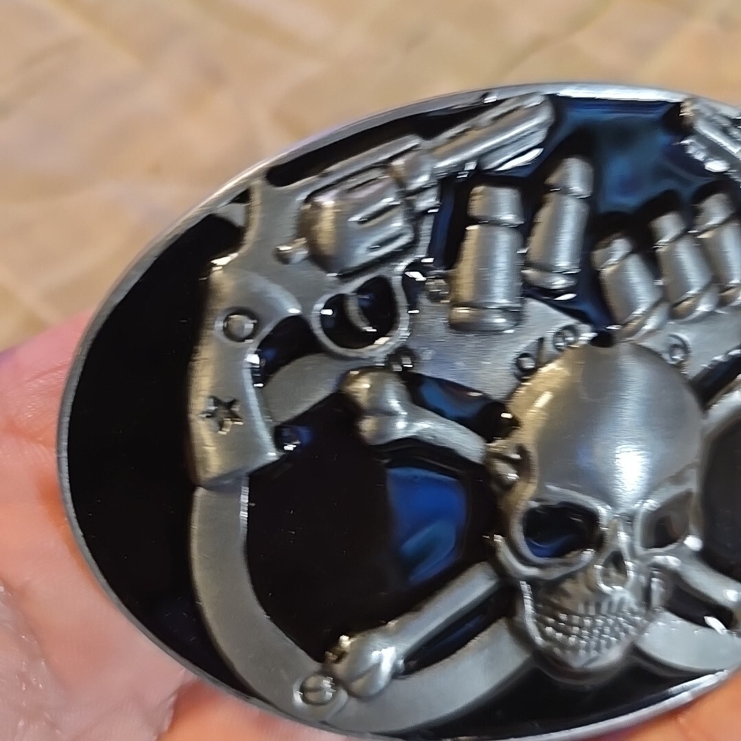 SKULL GUNS BULLETS HANDCUFFS Metal Belt Buckle