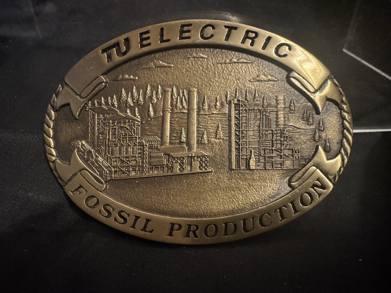 Texas Utilities Electric Co. Brass Belt Buckle 1993 Creative Casting