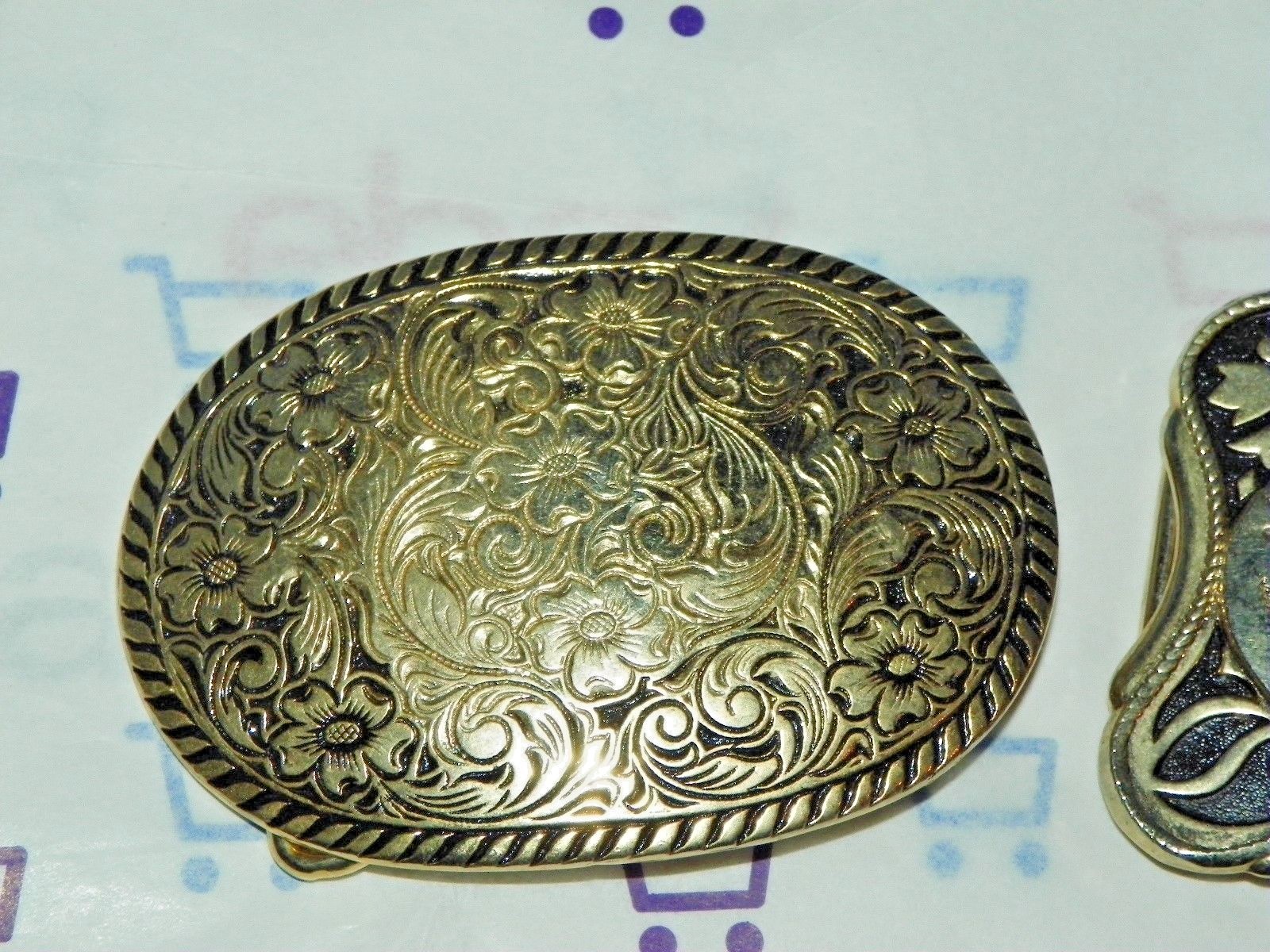 YOUTH WESTERN BELT BUCKLES METAL ONE GOLD TONE ONE SLIVER AND BLACK (2) L@@K