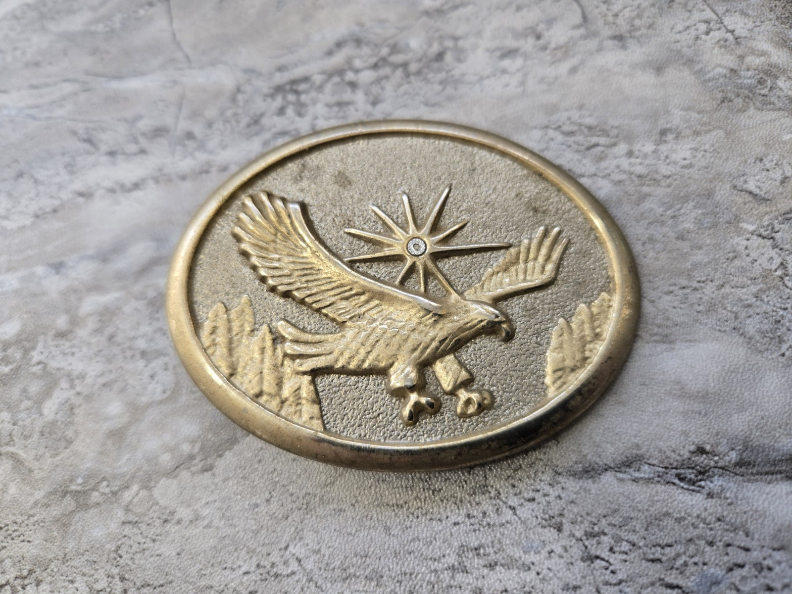 Flying Eagle Belt Buckle Gold Tone American Cowboy Western Southwest 3.25&Prime;x 2.5&Prime;