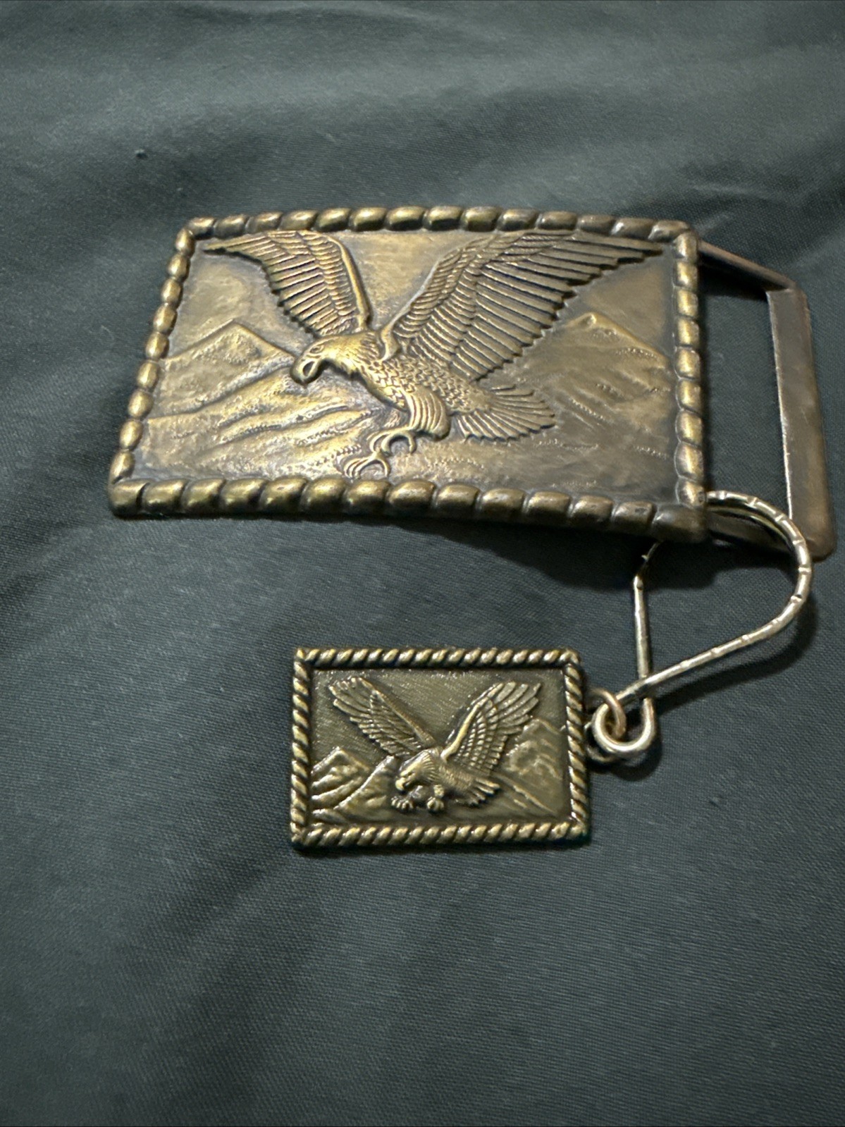 1970s vintage EAGLE belt buckle WESTERN american BRASS cowboy AMERICAN