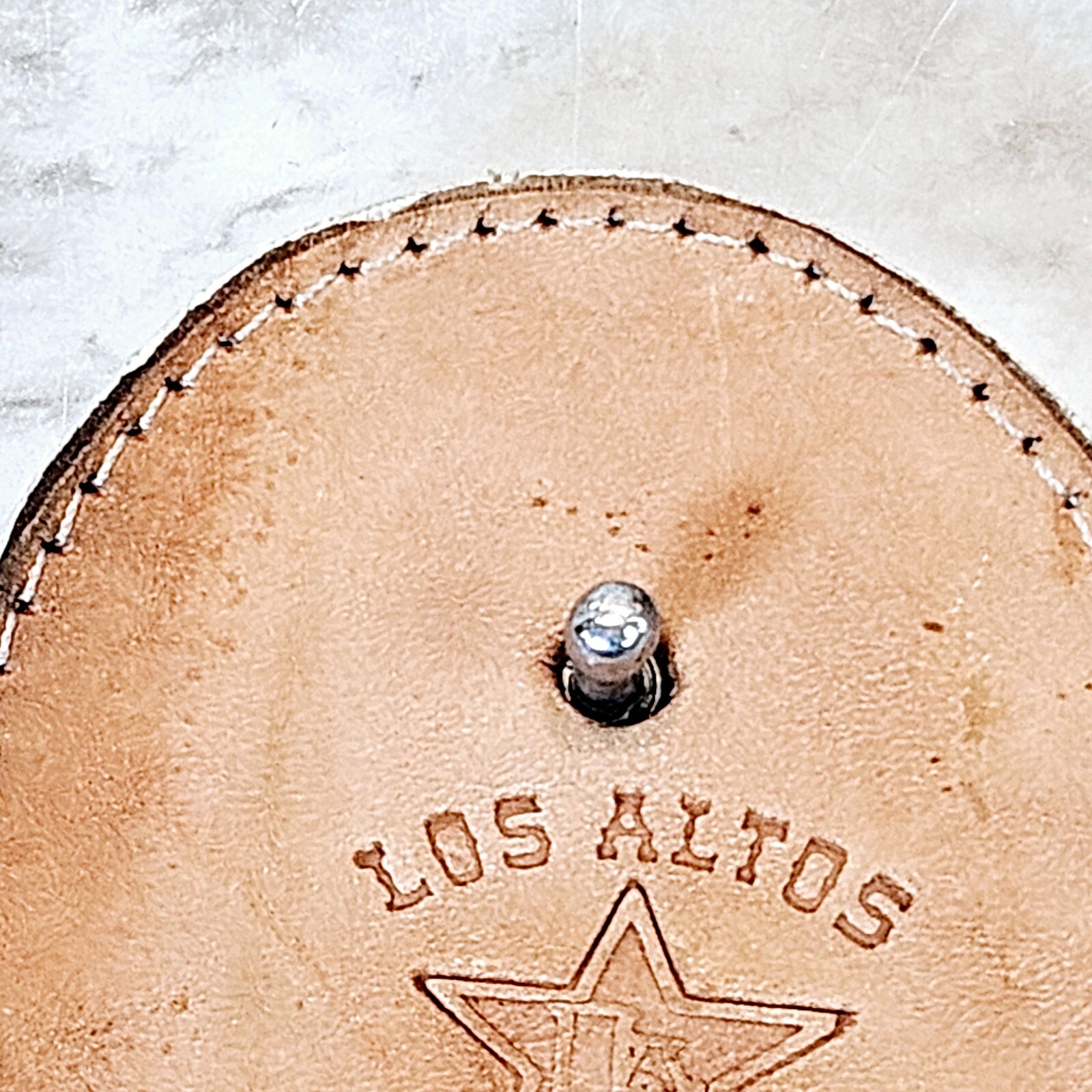 Los Altos Leather Belt Buckle White Leather w/ Brown Back 4&Prime; X 2.5&Prime; Boots