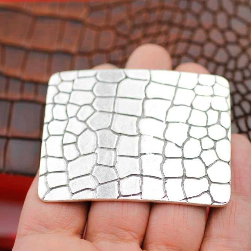 Croco Look Belt Buckle Antique Silver – Modern Minimal Design with Reptile Look