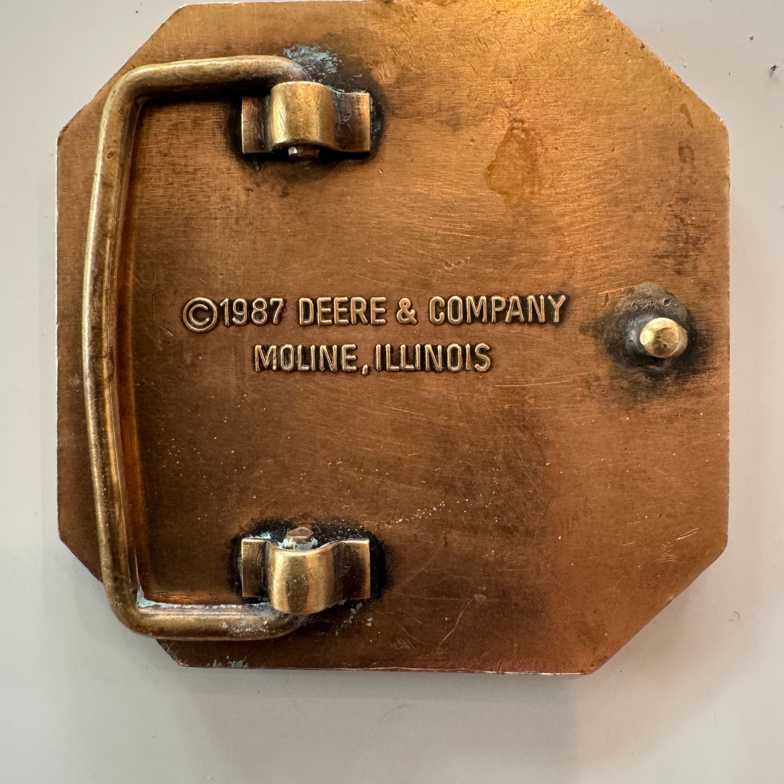 1987 Deere & Company Moline Illinois Octagon Buck Belt Buckle Deere Stag D Logo