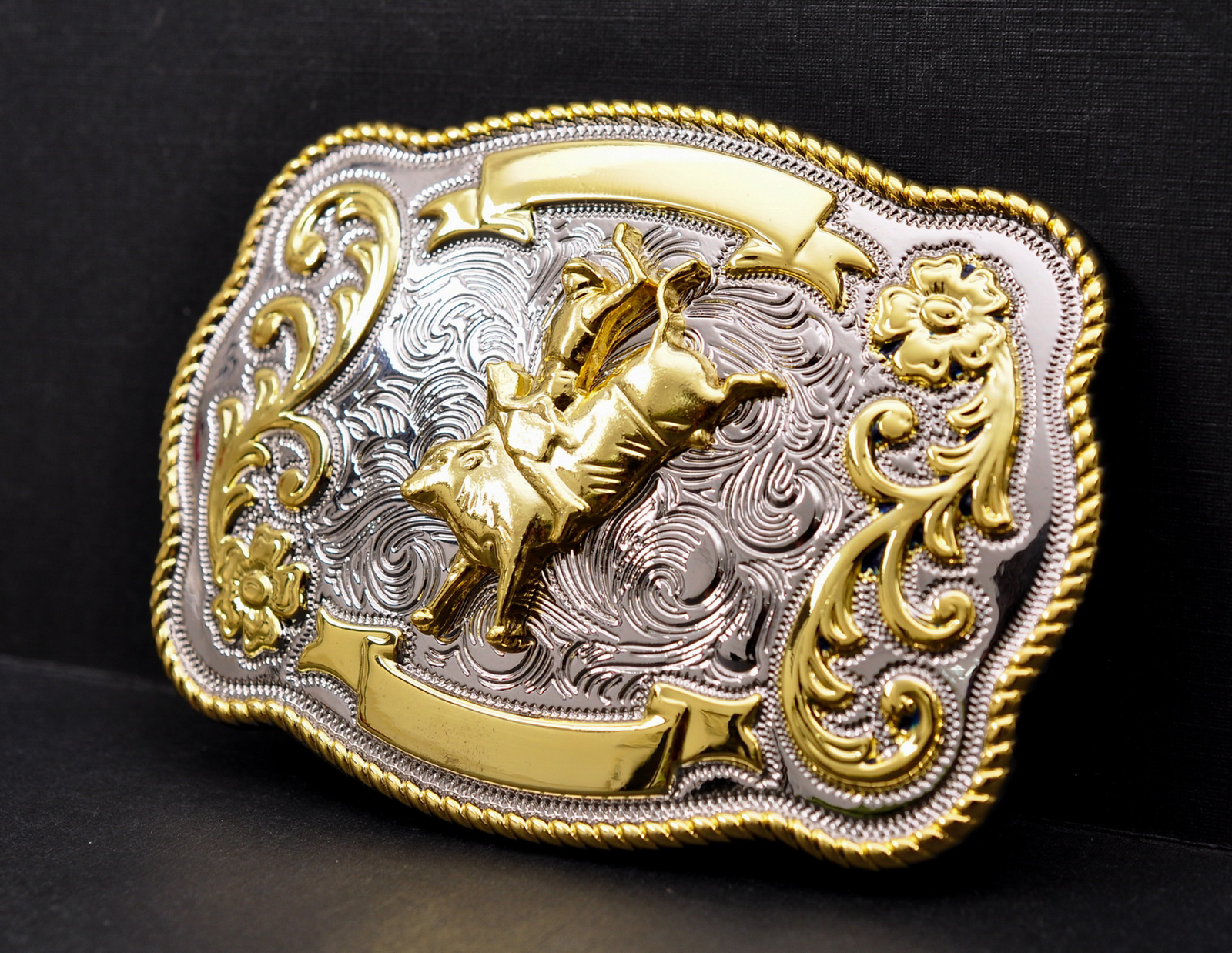 HUGE 122*86MM MAN ROCK BULL RIDE RODEO COWBOY GOLD TEXAS WESTERN BELT BUCKLE