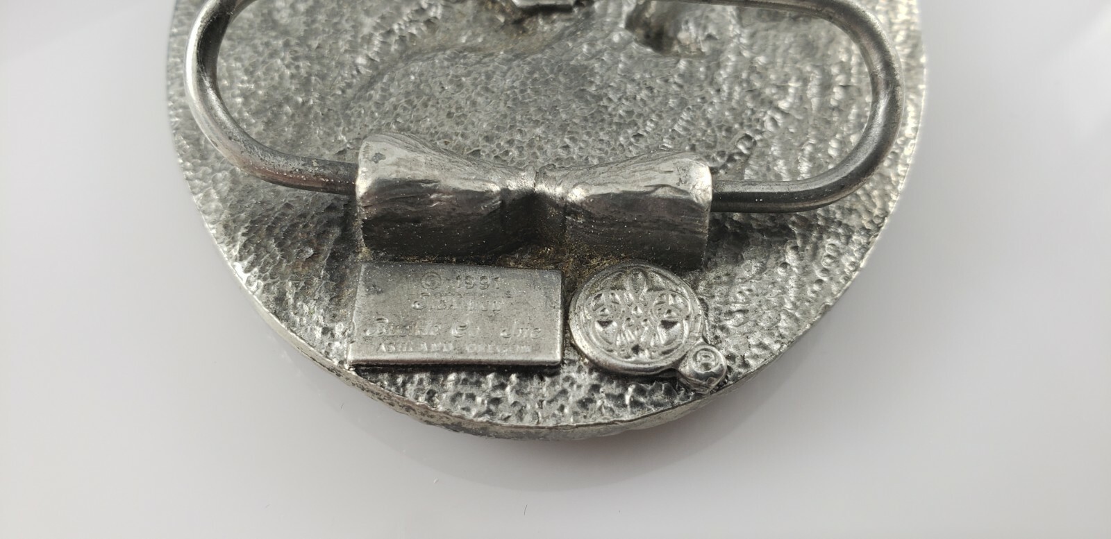 1991 Enamel Eagle Oval Siskiyou-Bergamot Metal Buckle