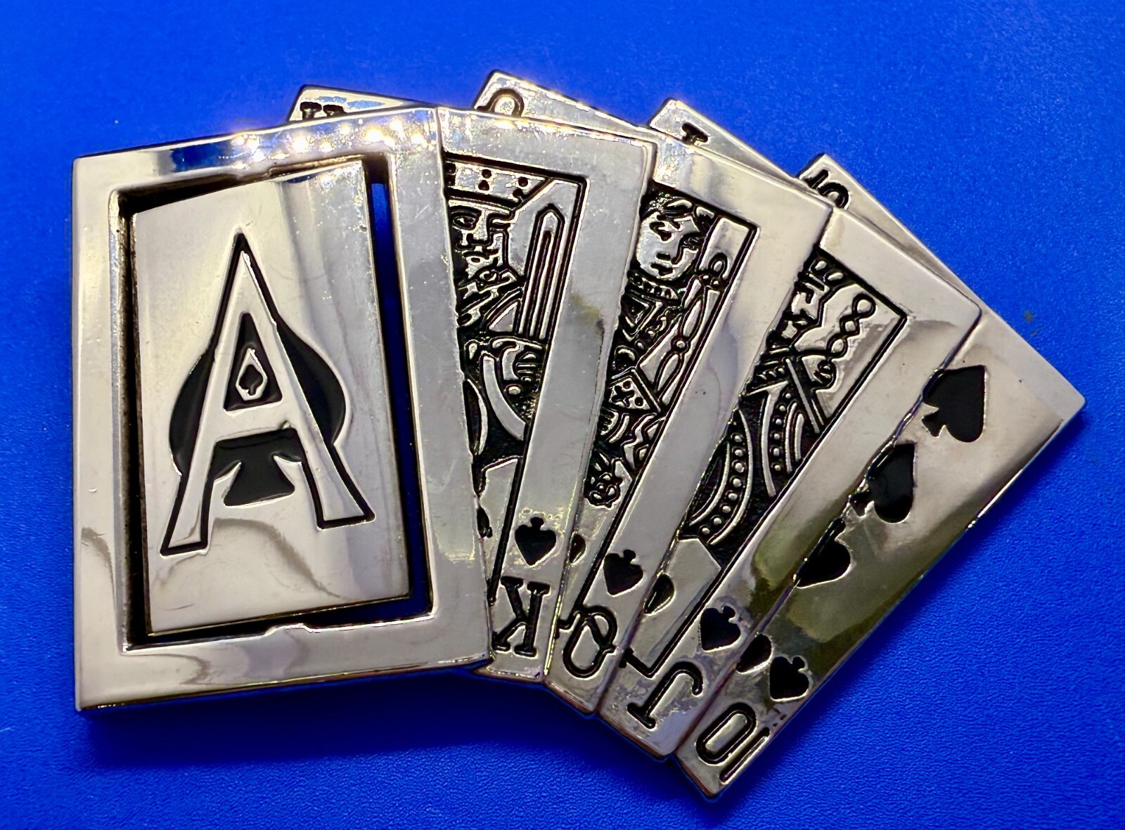 Royal Straight Flush Casino Poker Gambling Spinning Reversible Ace Belt Buckle
