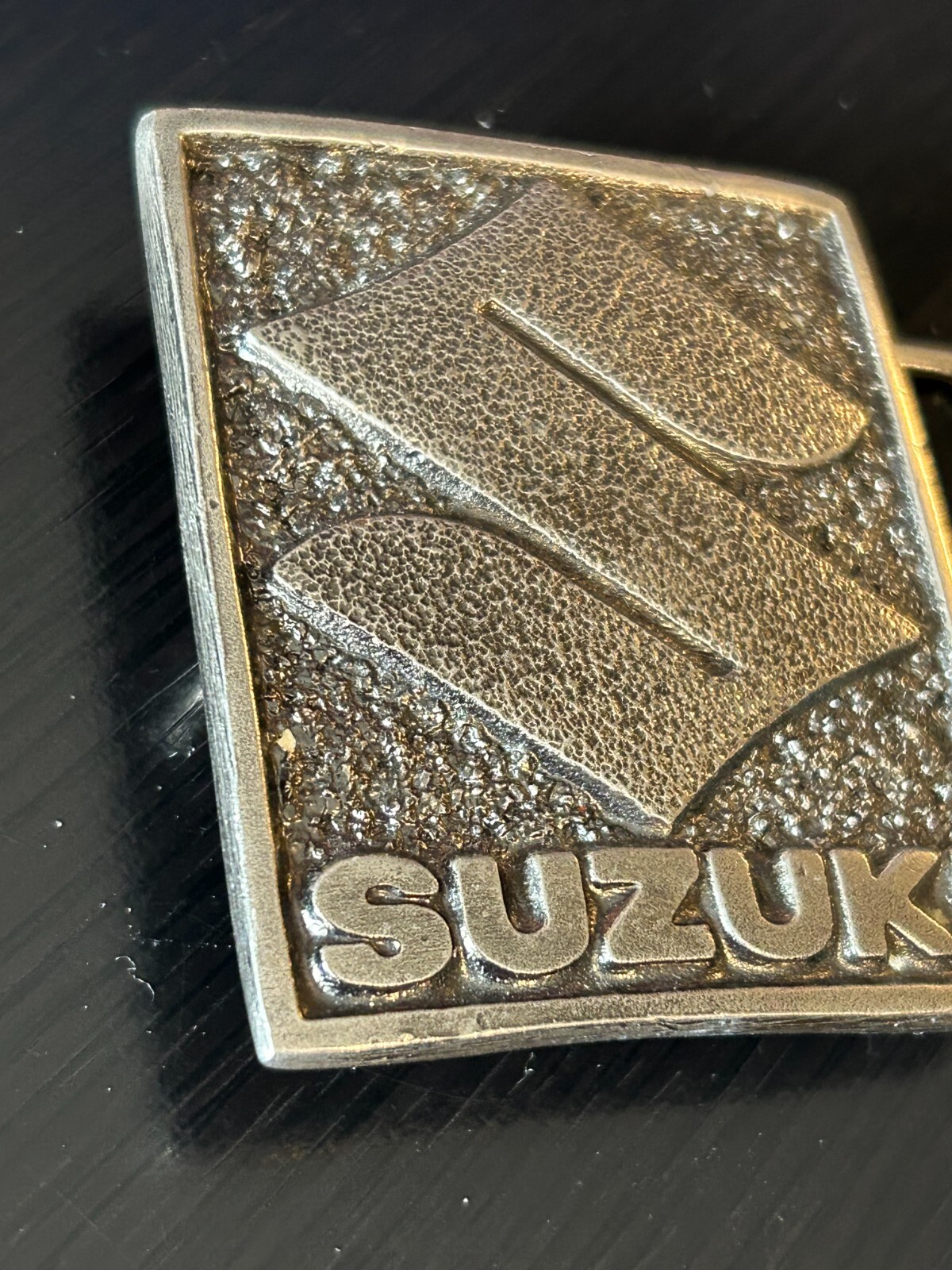 Vintage Collectible Suzuki MM Limited Chicago Limited Edition Metal Belt buckle