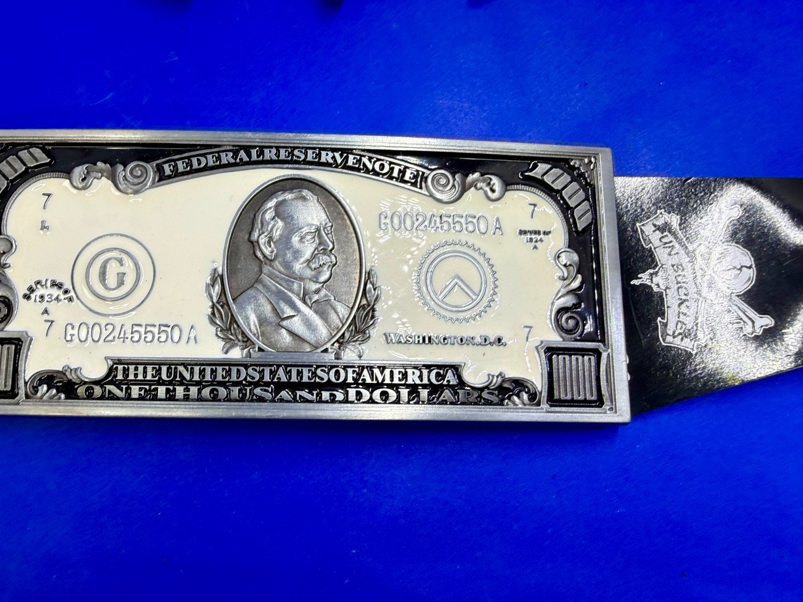 $1,000 US Dollar Federal Reserve Note The United States of America Belt Buckle