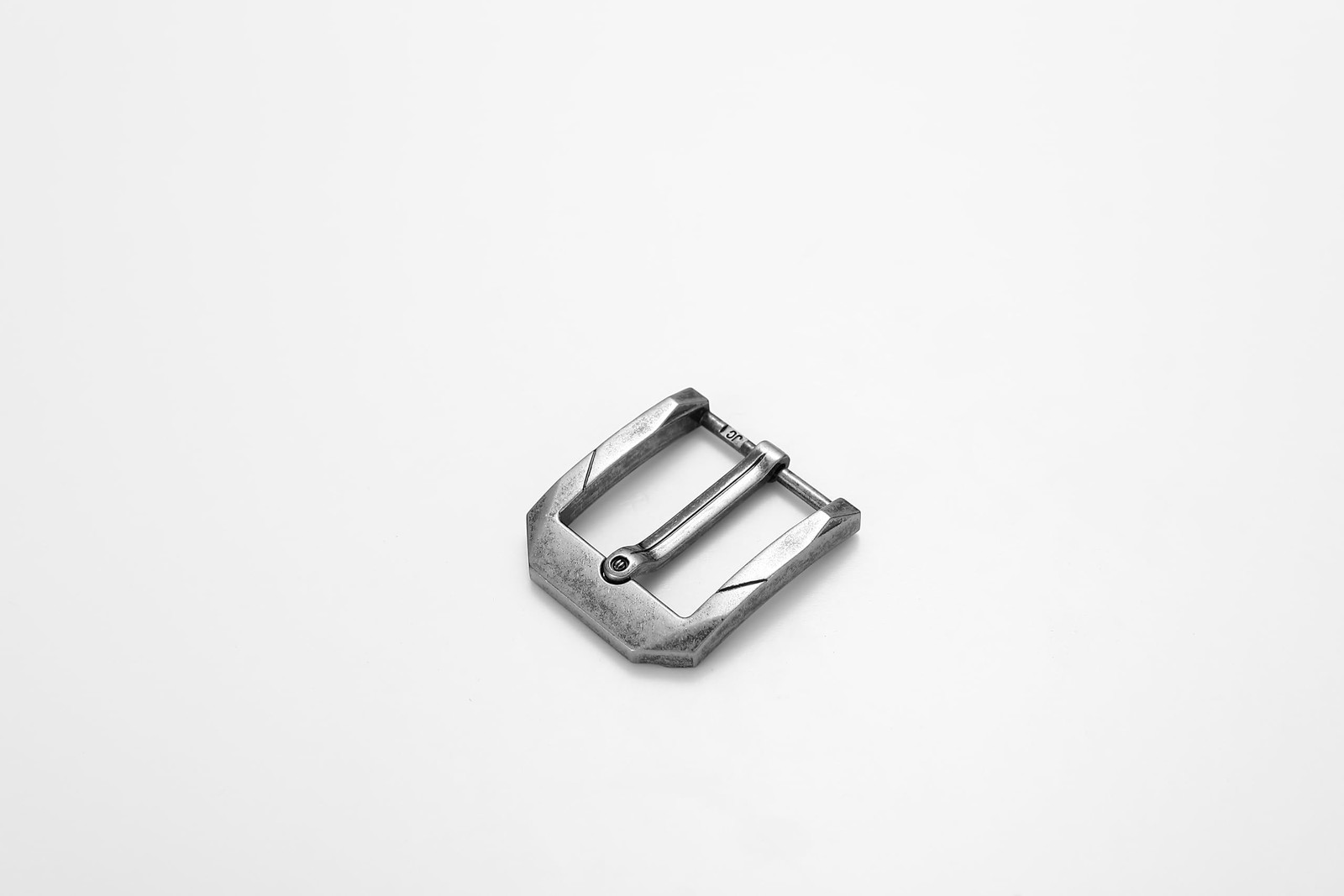 Premium Belt Buckle Men&rsquo;s 40mm Wide Silver Vintage Belt Buckle for Belts…