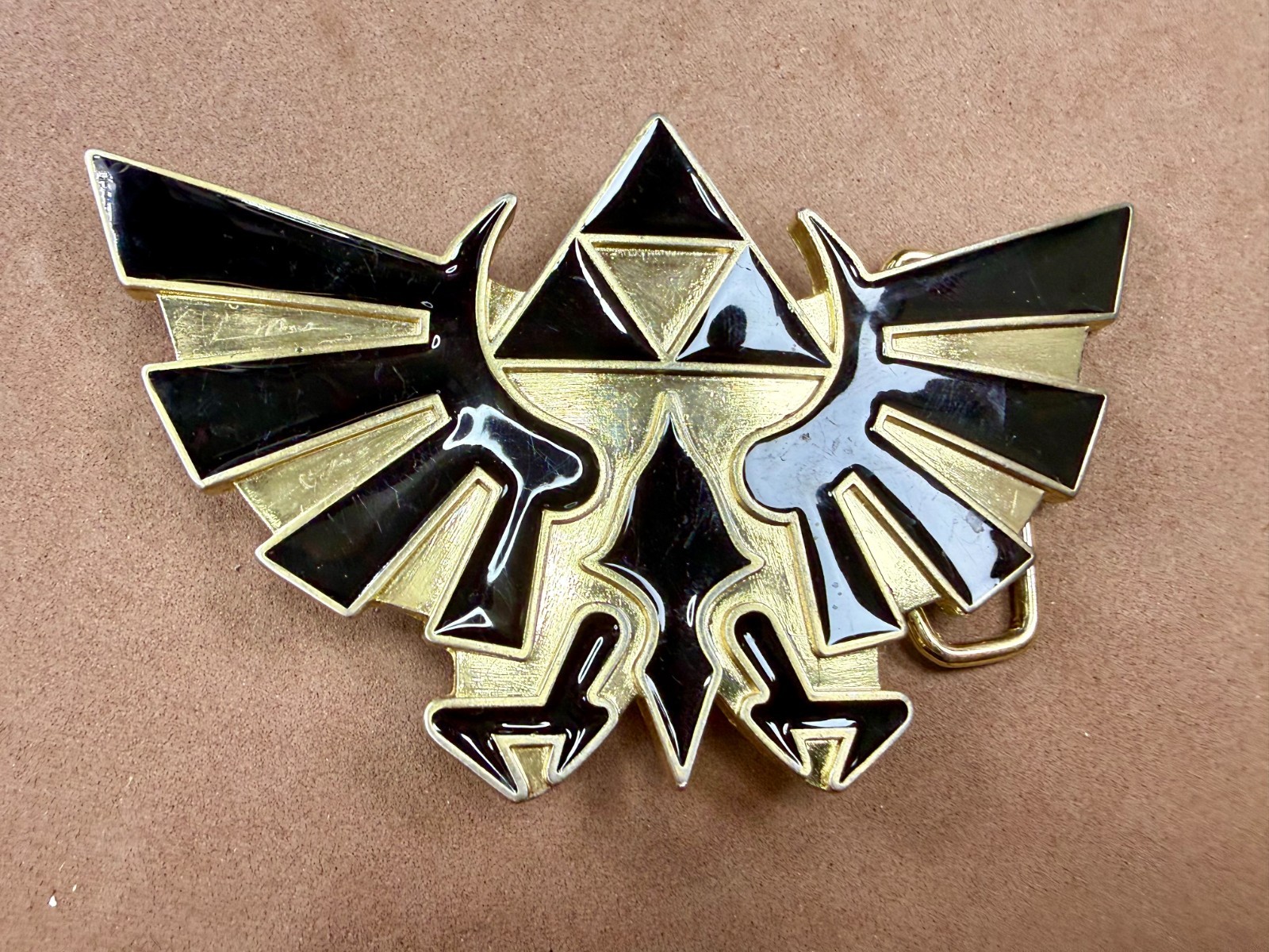 The Legend of Zelda Iconic Golden Hylian Crest 2008 Nintendo Belt Buckle