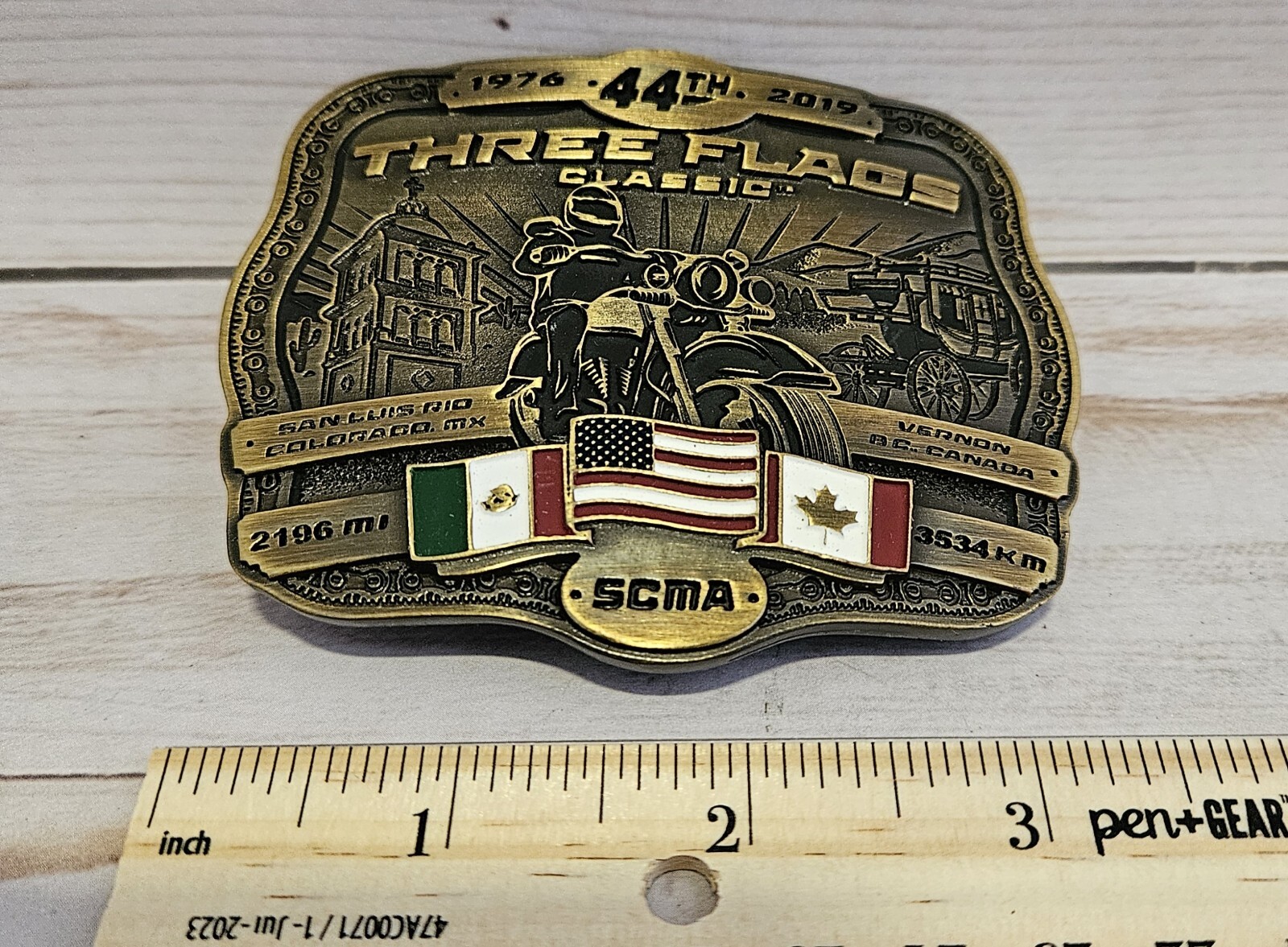 THREE 3 FLAGS CLASSIC MEXICO USA REGINA CANADA BELT BUCKLE 2019 NIP