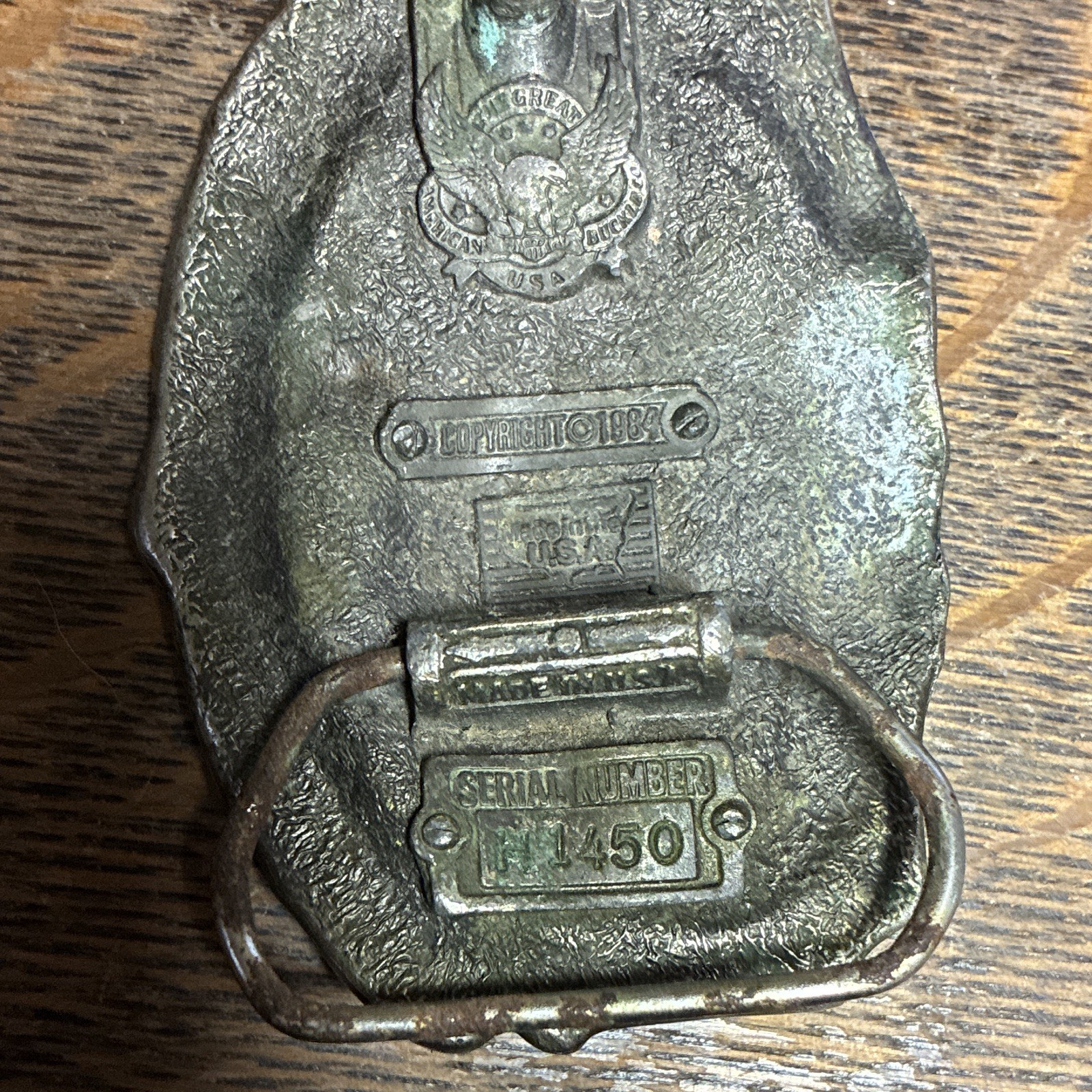 Great American Vintage « Feed the World » Farm Scene Western Buckle