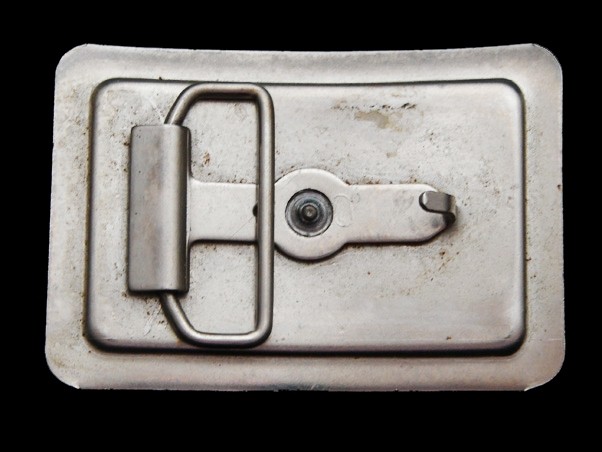 MH09114 VINTAGE 1970s CROSSHATCH PATTERN FASHION BELT BUCKLE