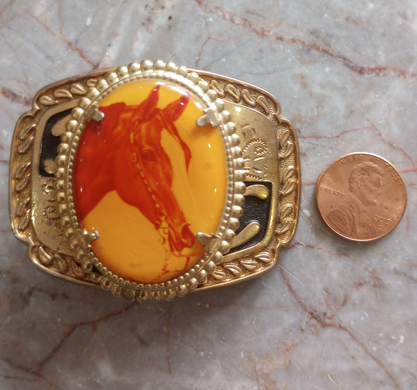Vintage Gold Tone Horse Head Belt Buckle Oval Lucite Cameo Cowgirl 2.5”