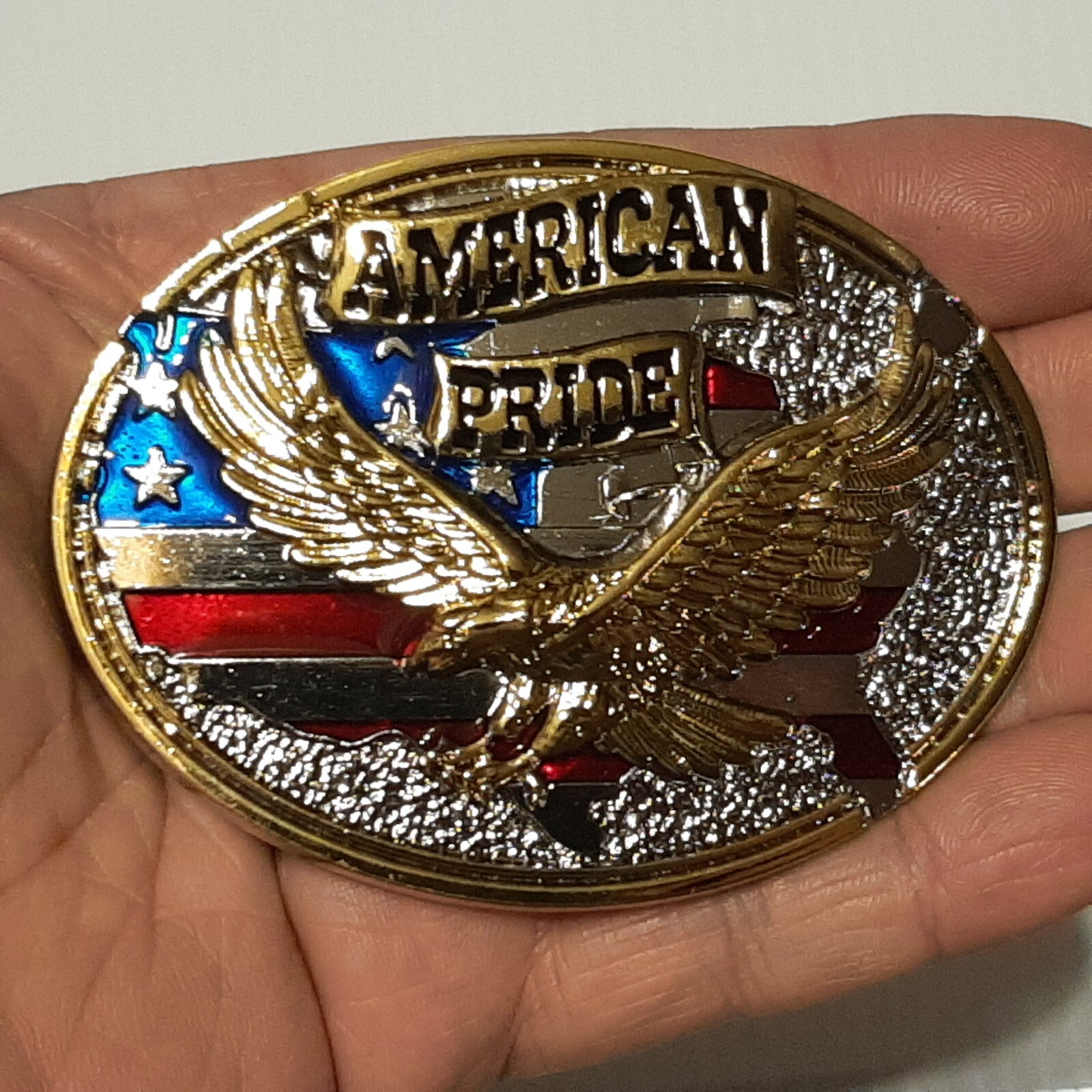 AMERICAN PRIDE / EAGLE & U.S.A. FLAG Metal Belt Buckle