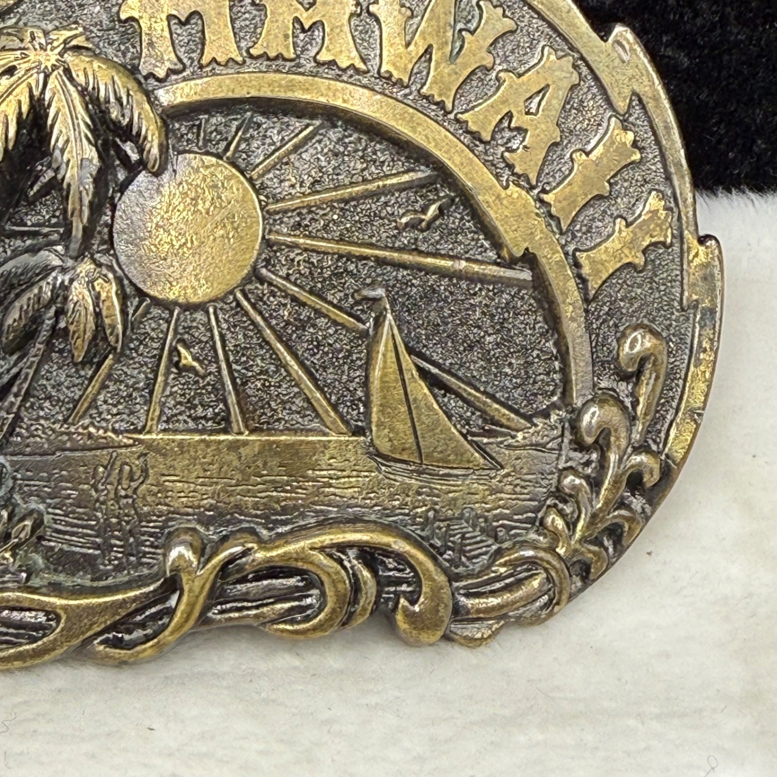 Vintage Hawaii Belt Buckle Palm Tree Travel Vacation Beach