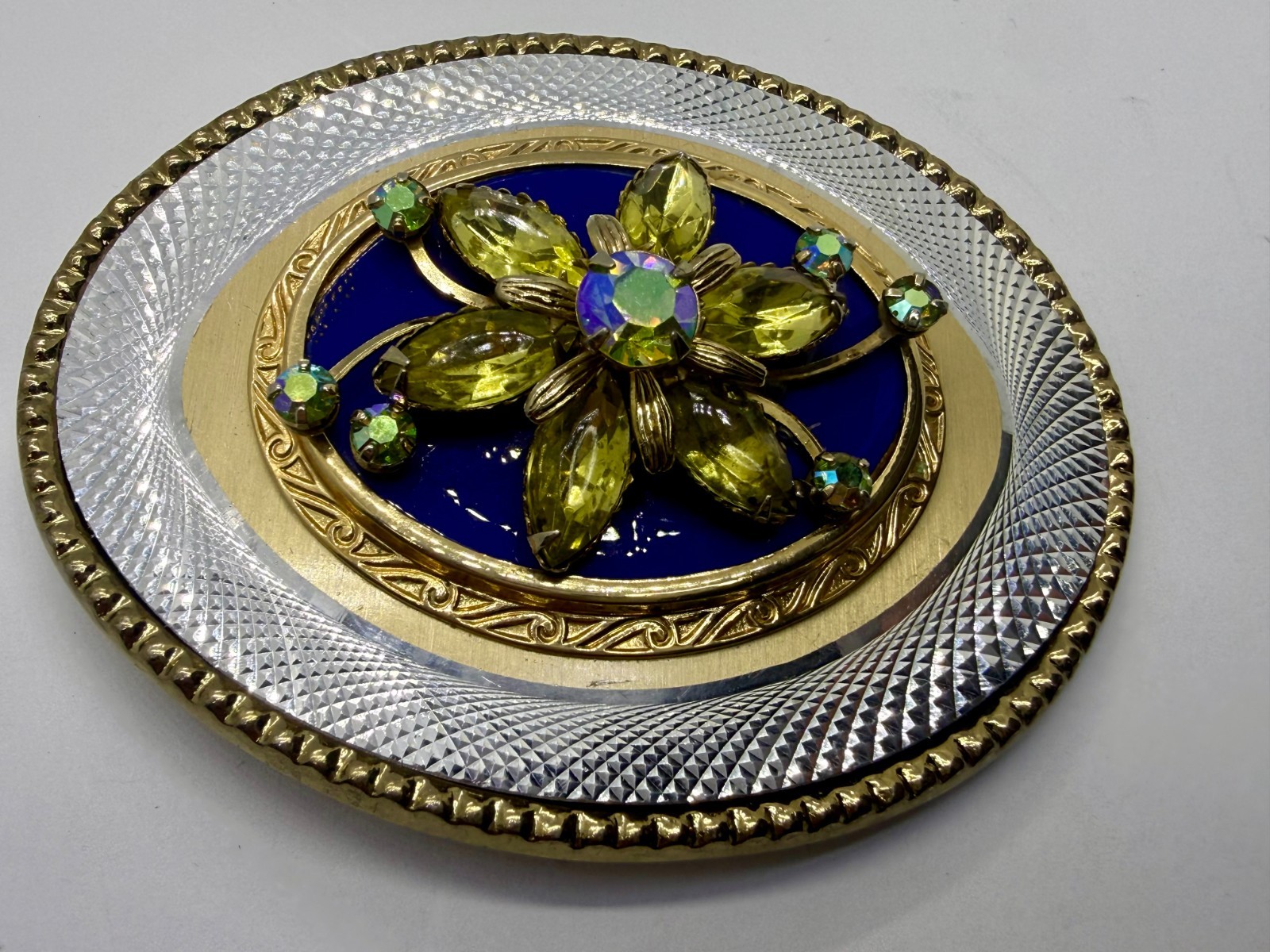 Flower Rhinestone Accented Floral Theme Etched Artisan Ladies Belt Buckle W USA