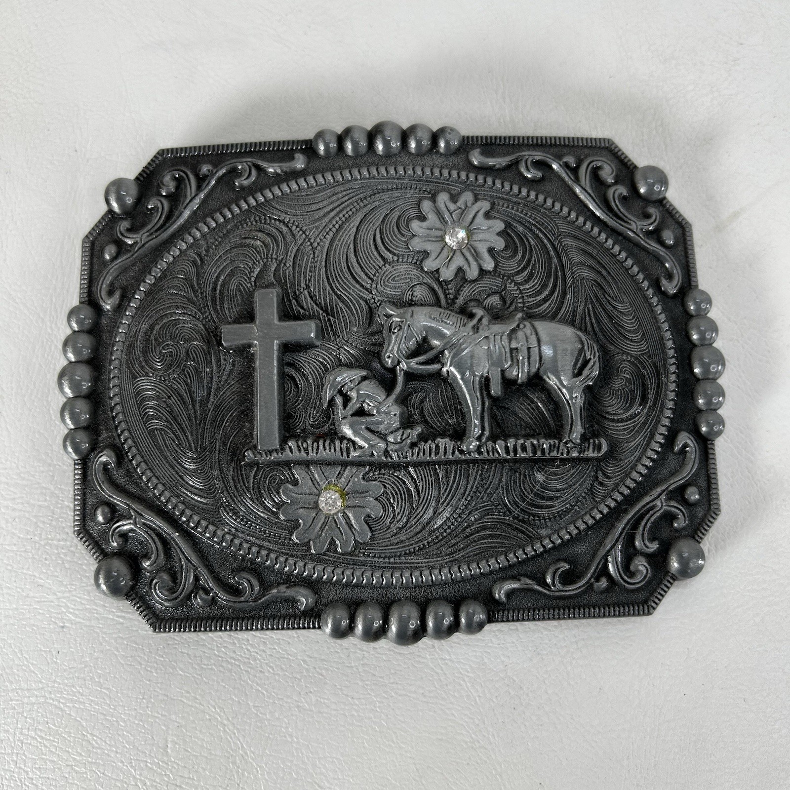 Western Floral Belt Buckle Praying Cowboy Kneeling at Cross Silver Tone Rodeo