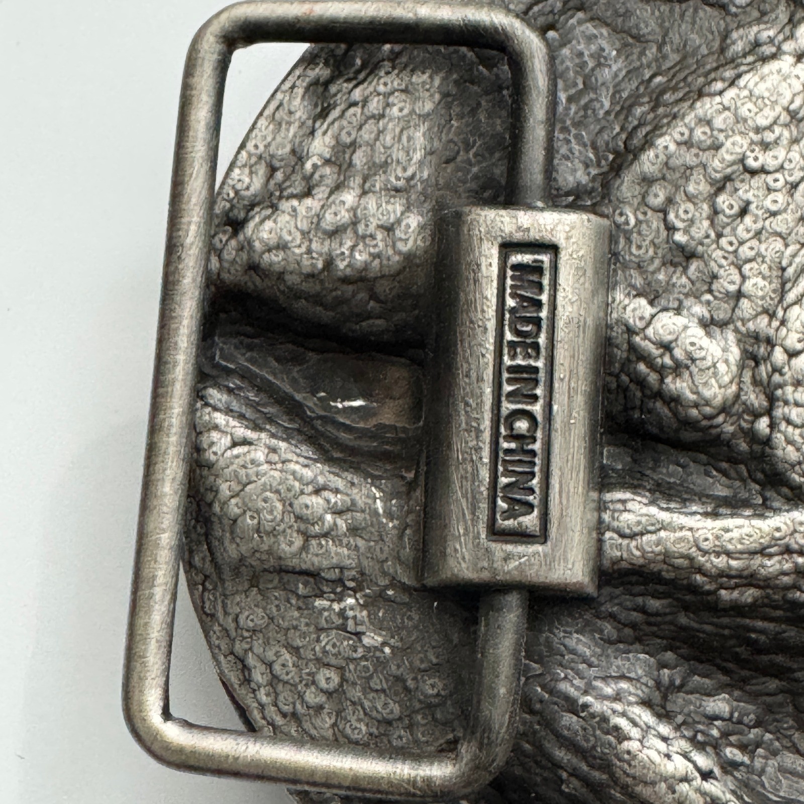 Siskiyou Hell on Wheels Skull Bandana Sunglasses Pewter Belt Buckle OS300