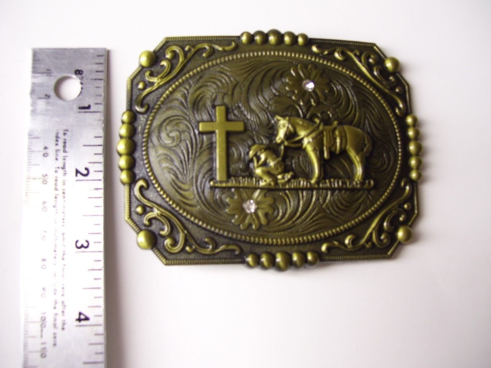 Belt Buckle Praying Cowboy Kneeling at Cross Western Floral Large 4.5&Prime;x 3.5&Prime;