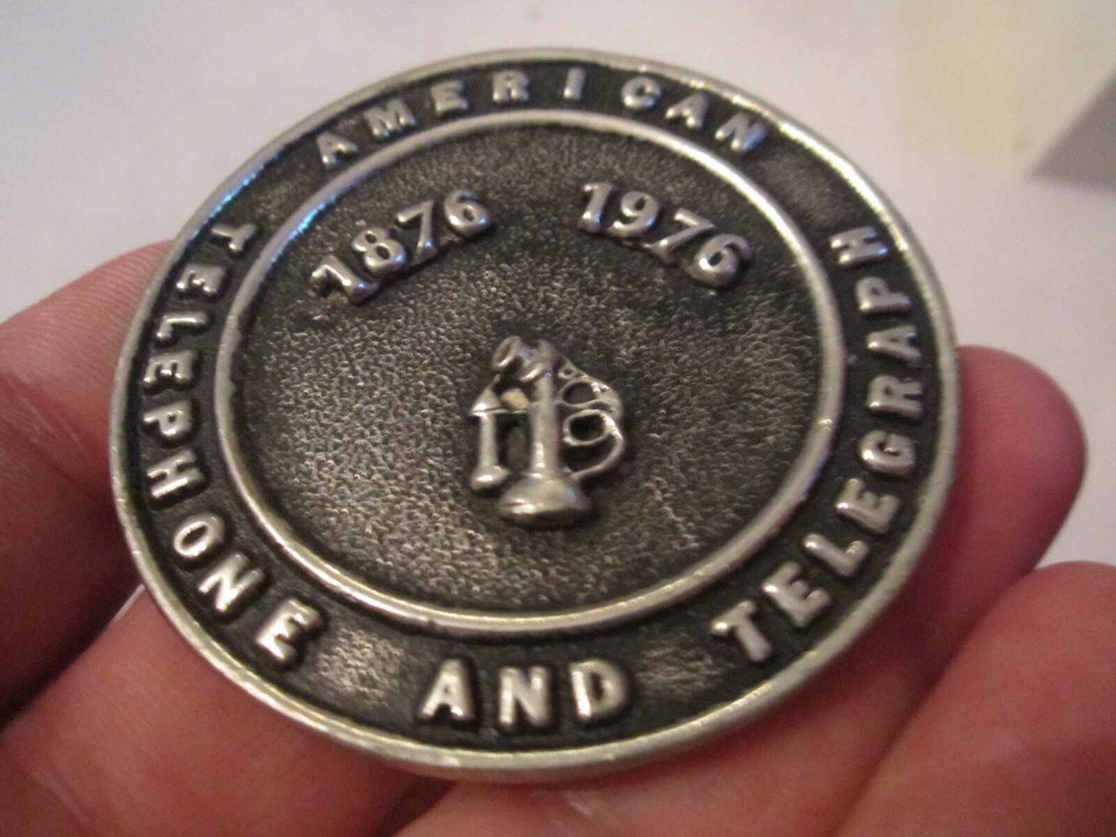 VINTAGE AMERICAN TELEPHONE & TELEGRAPH BELT BUCKLE – 1876 – 1976 – GW13