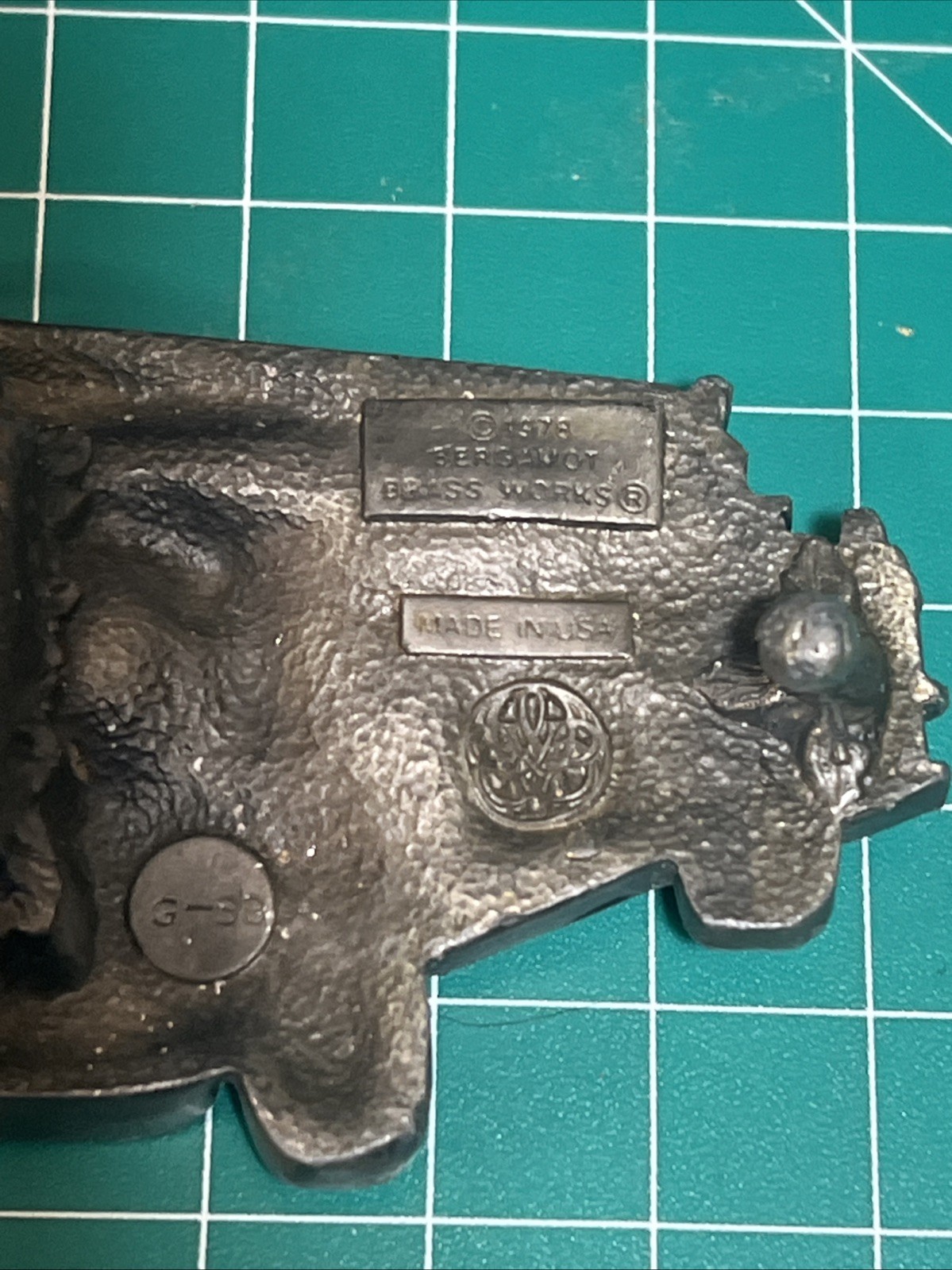 RED FIRE LADDER TRUCK SHAPED CUTOUT BELT BUCKLE BERGAMOT BRASS WORKS USA 1978