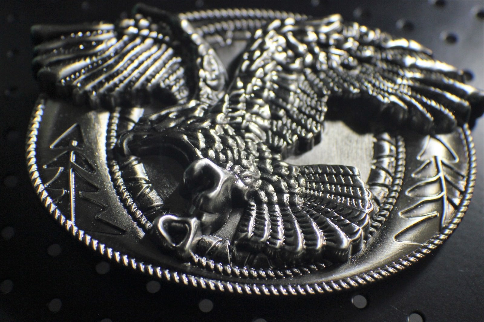 Classic Soaring EAGLE ` Full Metal BELT BUCKLE COUNTRY Western ** USA seller