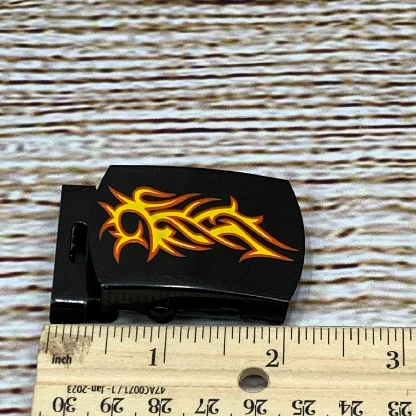 Tribal Flame Belt Buckle Black Metal Flip Top Novelty Design