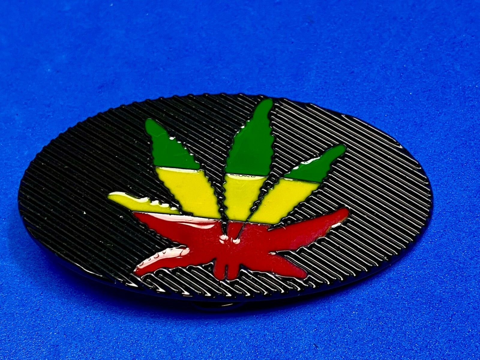 Cannabis Marijuana Pot Leaf Ganga Rasta Green Yellow Red Colors Belt Buckle
