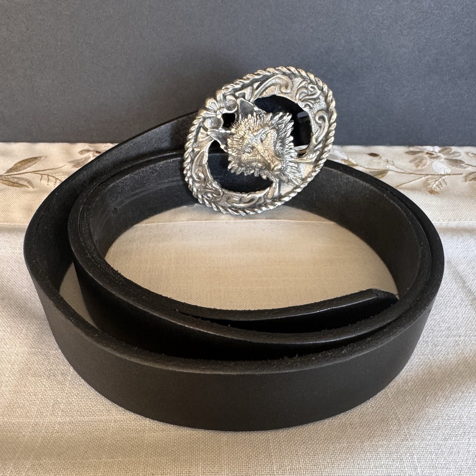 Vintage Silver Wolf Dog Engraved Belt Buckle With Leegin Black Leather Belt 42