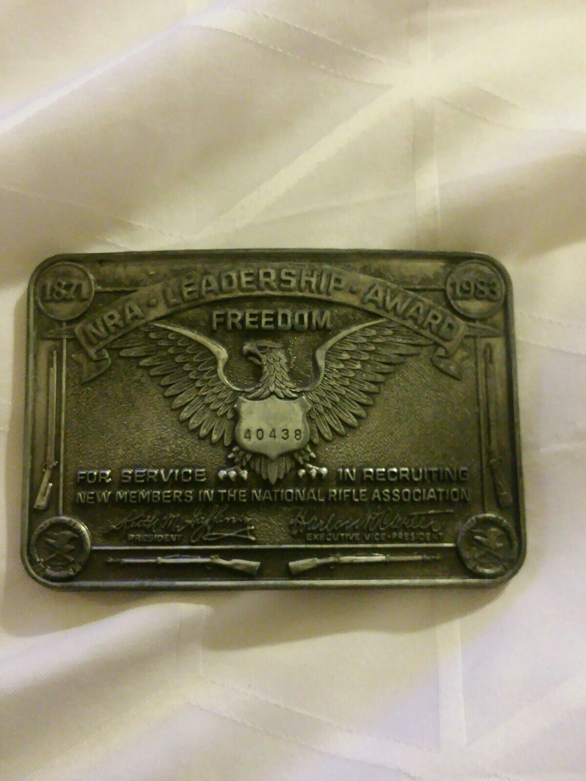 1871-1983 NRA Leadership Award Freedom Belt Buckle free shipping